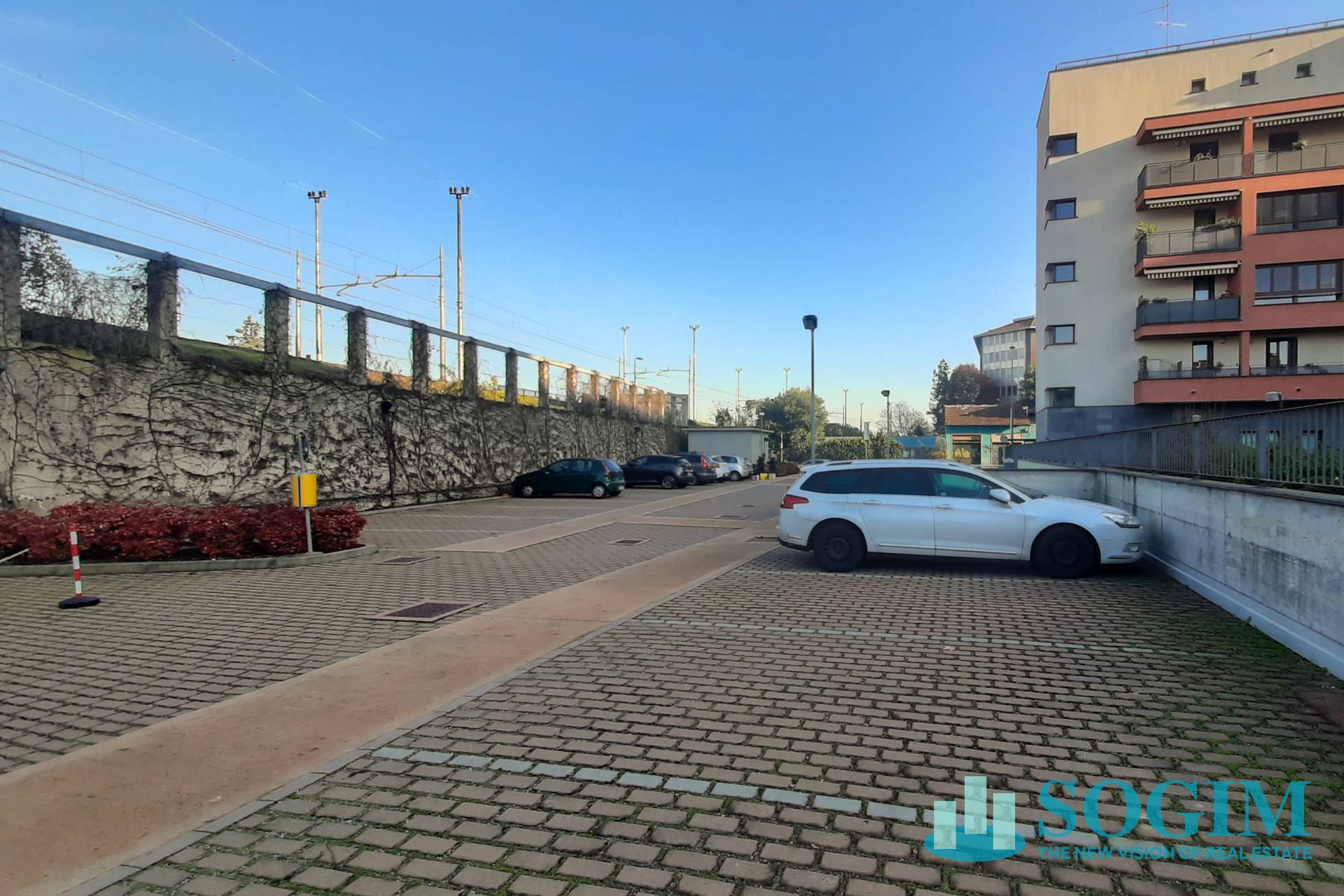 Immobile commerciale in vendita a Milano