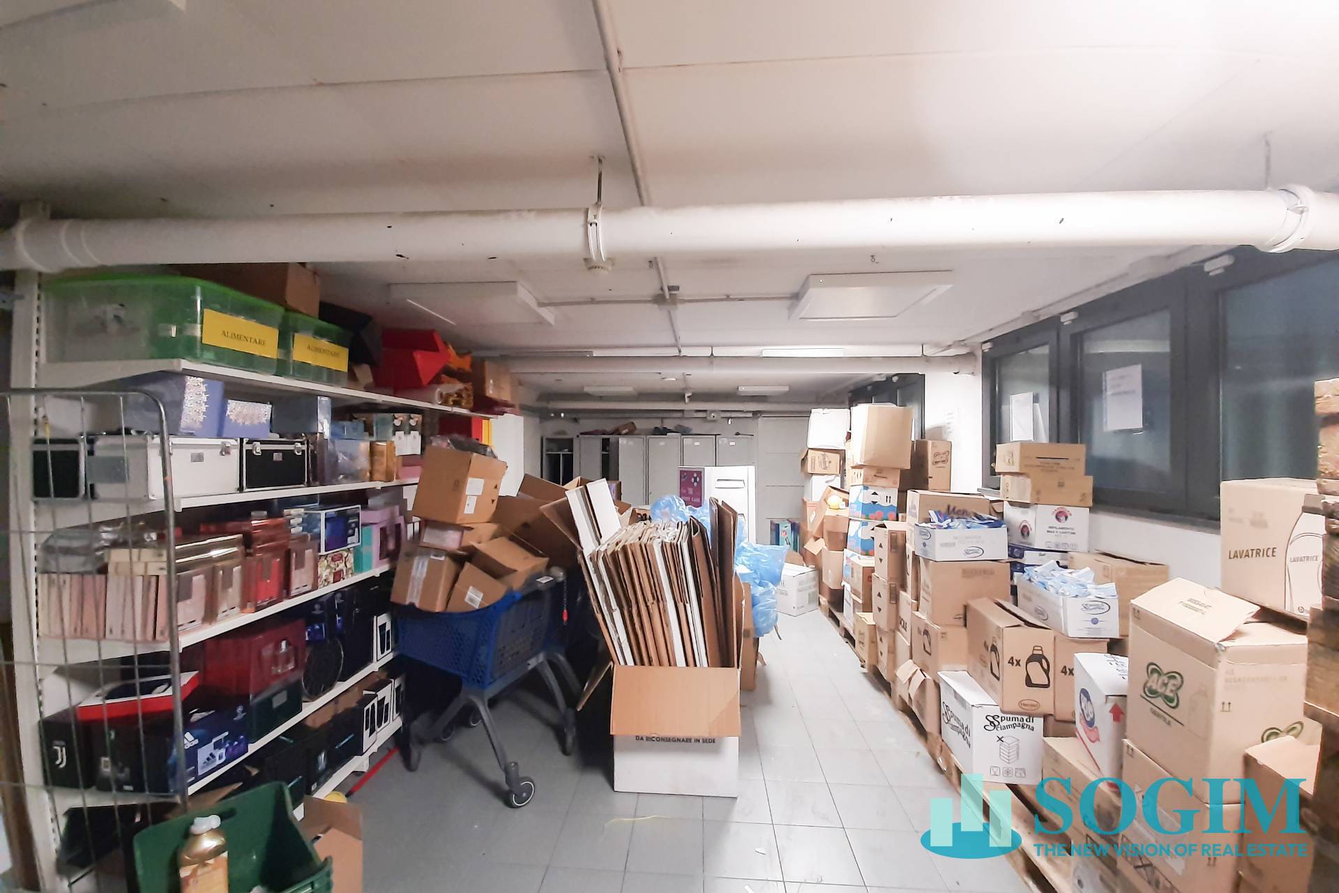 Immobile commerciale in vendita a Milano