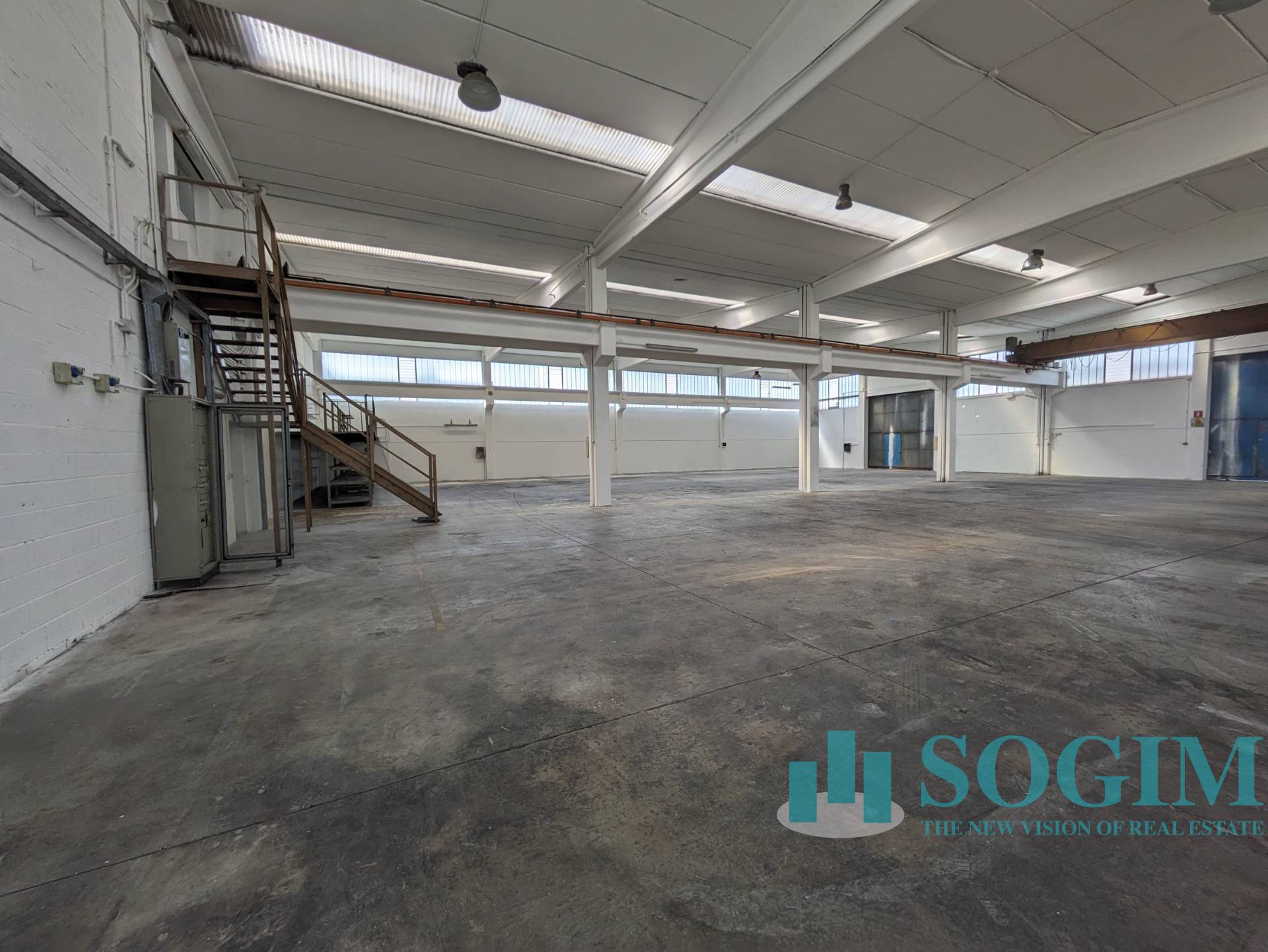 Capannone in vendita a Cambiago