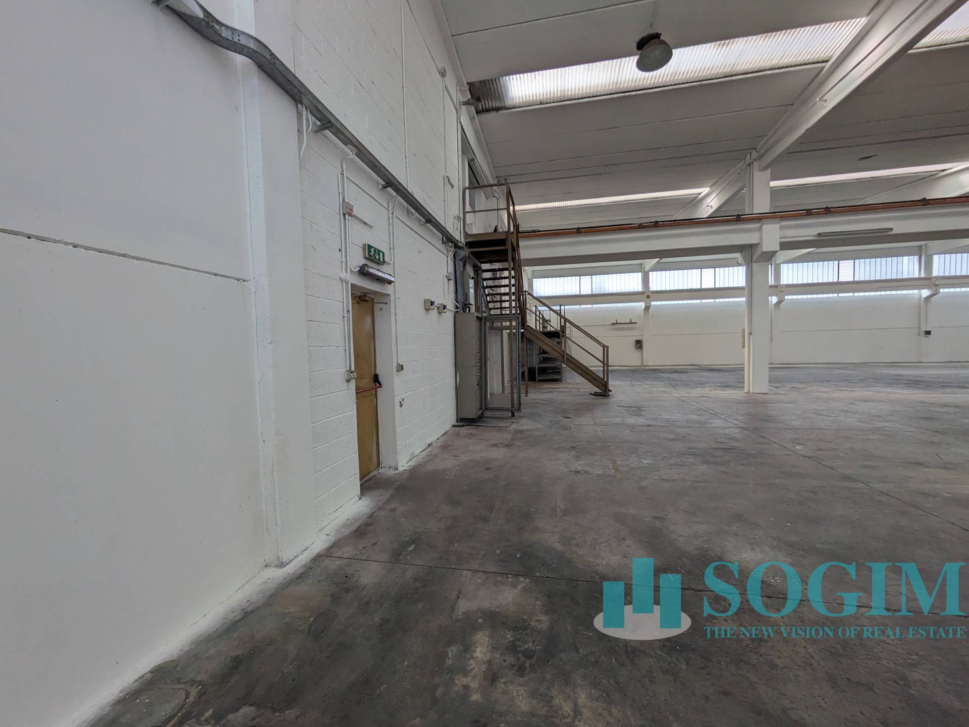 Capannone in vendita a Cambiago