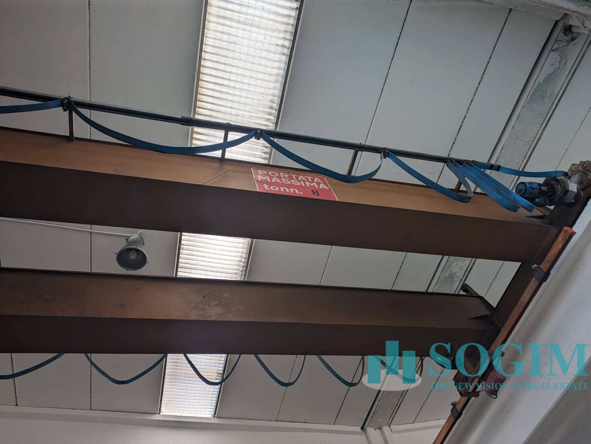 Capannone in vendita a Cambiago