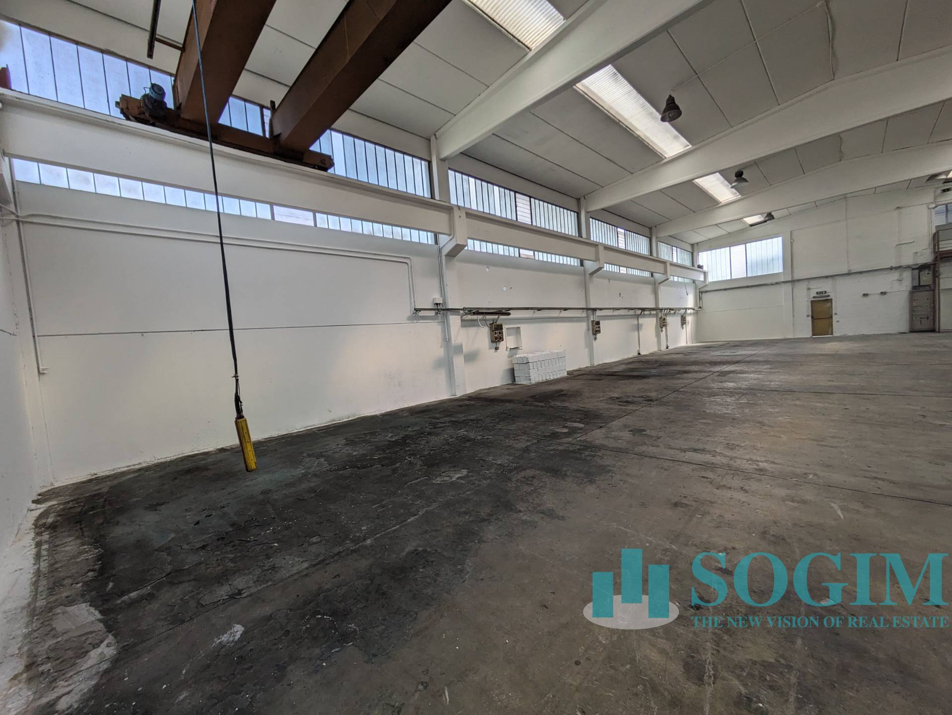 Capannone in vendita a Cambiago