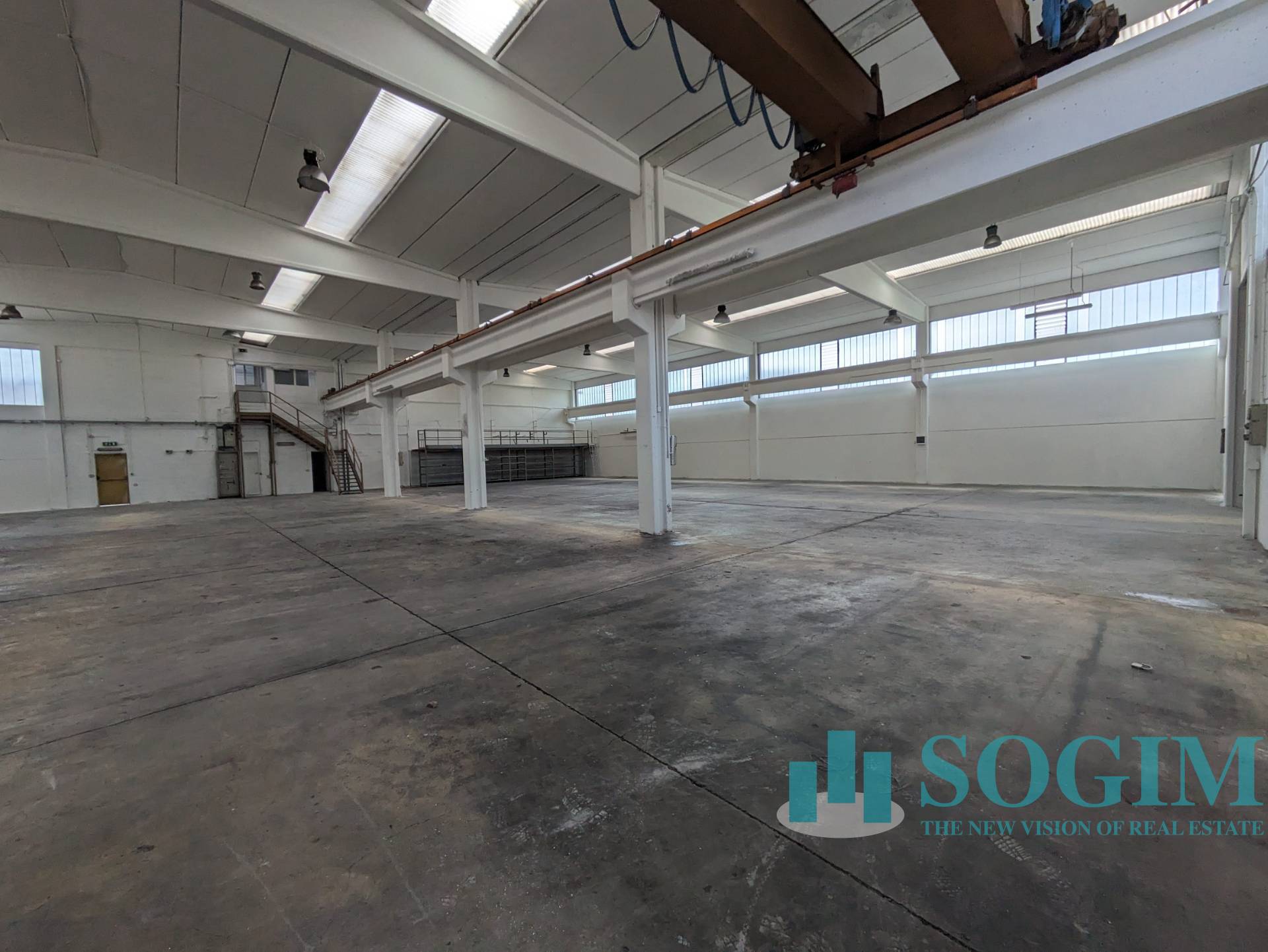 Capannone in vendita a Cambiago