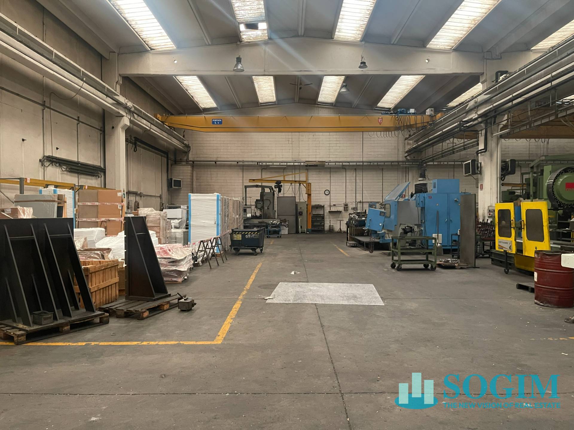 Capannone in vendita a Brugherio