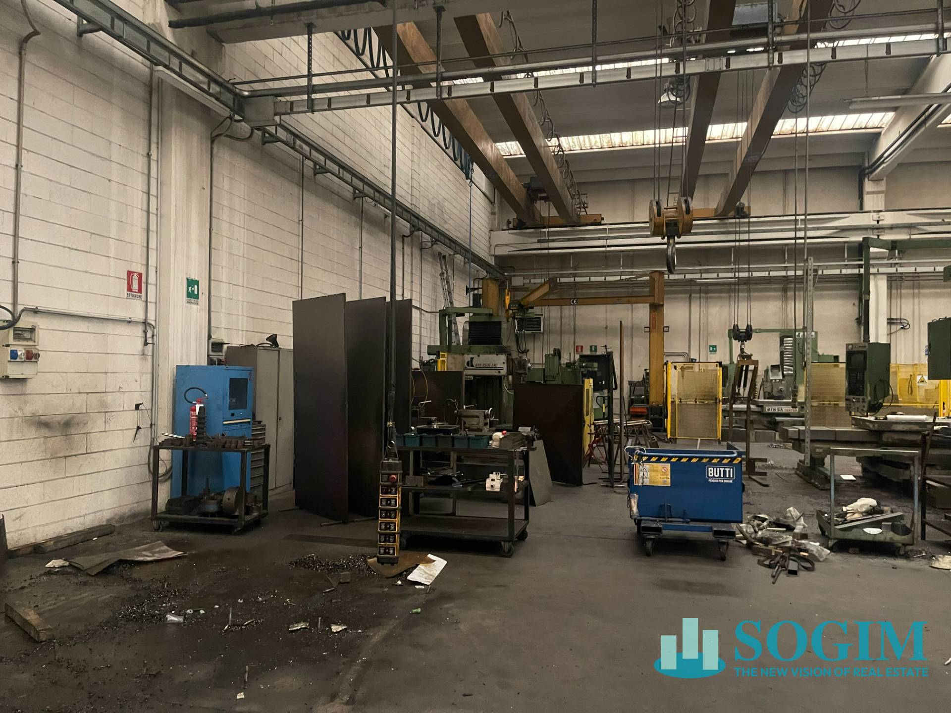 Capannone in vendita a Brugherio