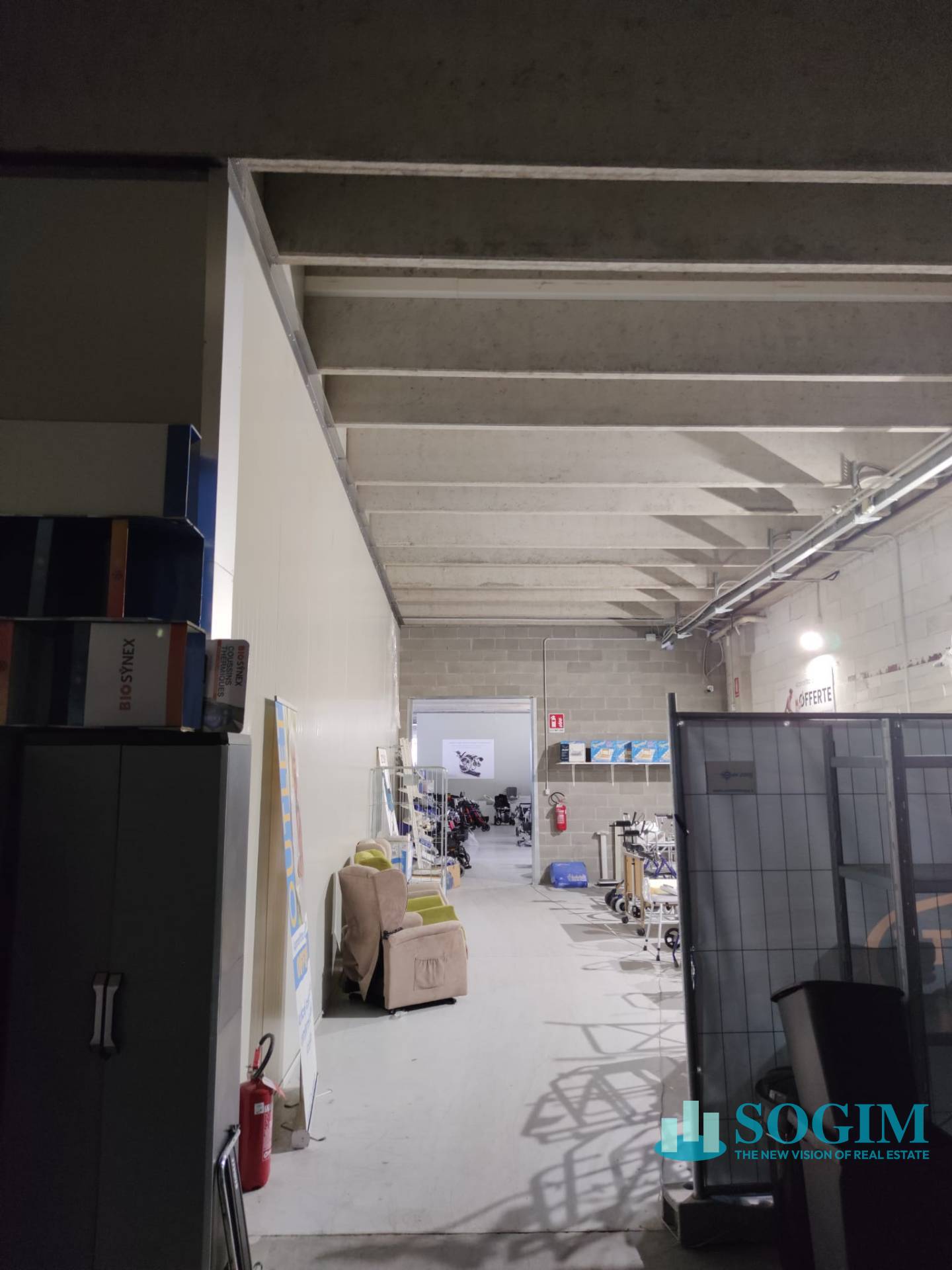 Immobile commerciale in affitto a Liscate