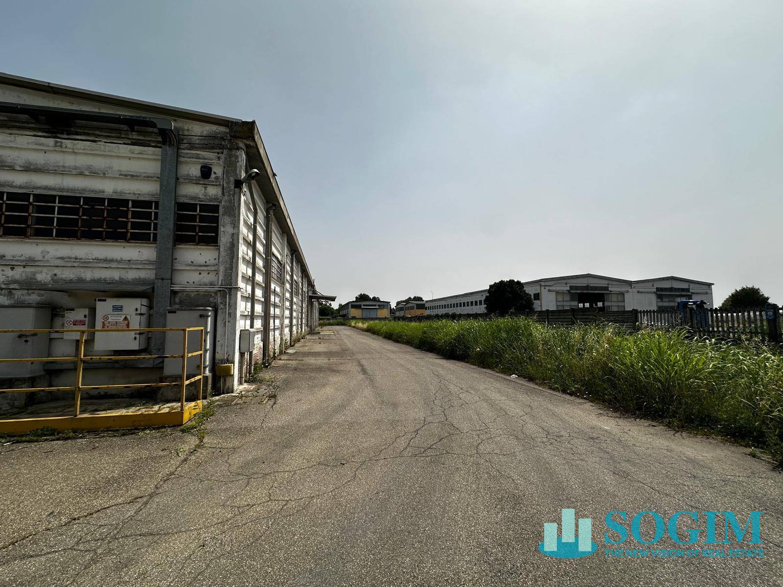 Logistica in vendita a Casalpusterlengo