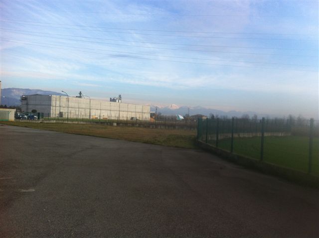 Capannone in vendita a Cornate d'Adda