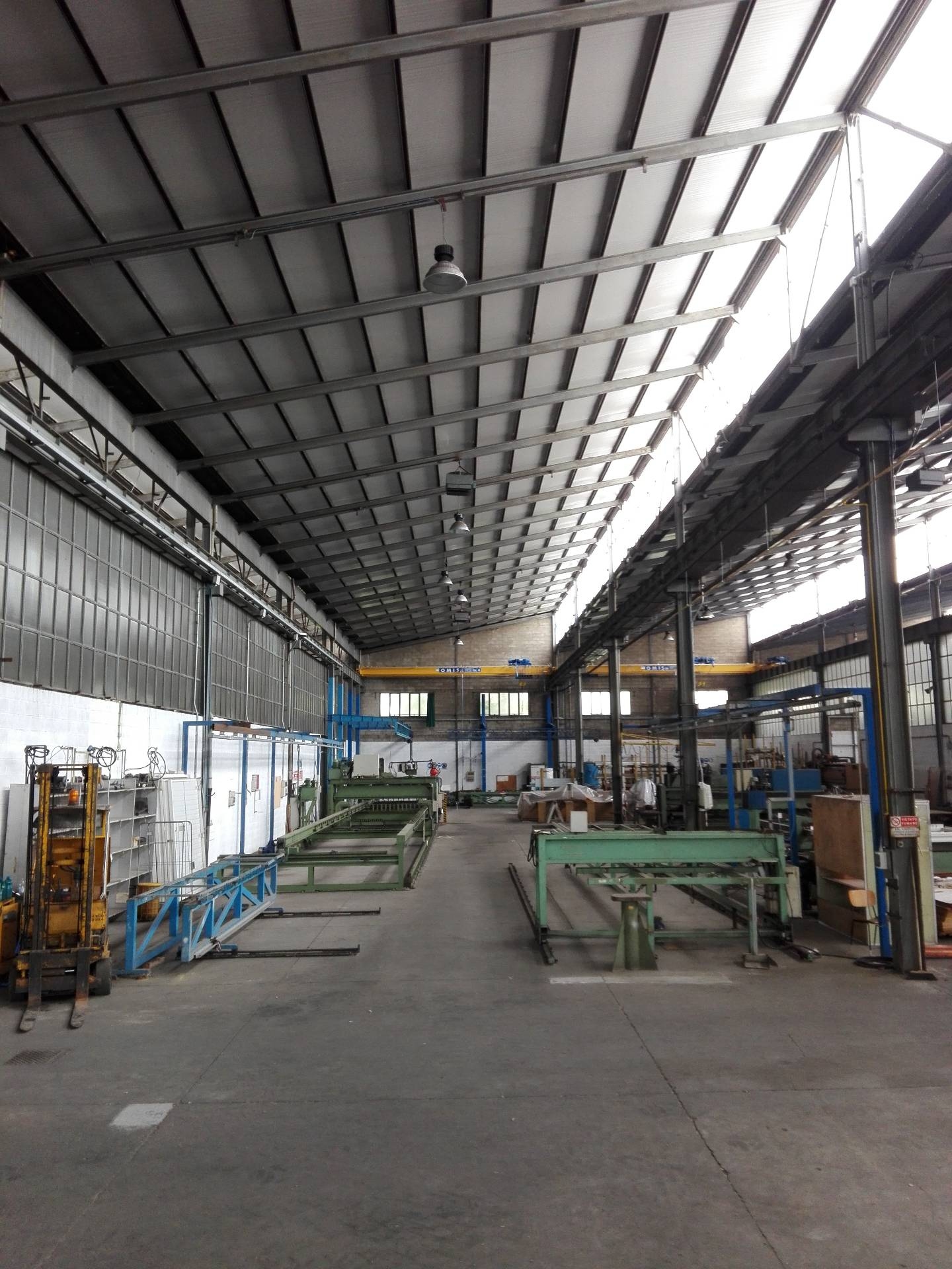 Capannone in affitto a Peschiera Borromeo, Bettola