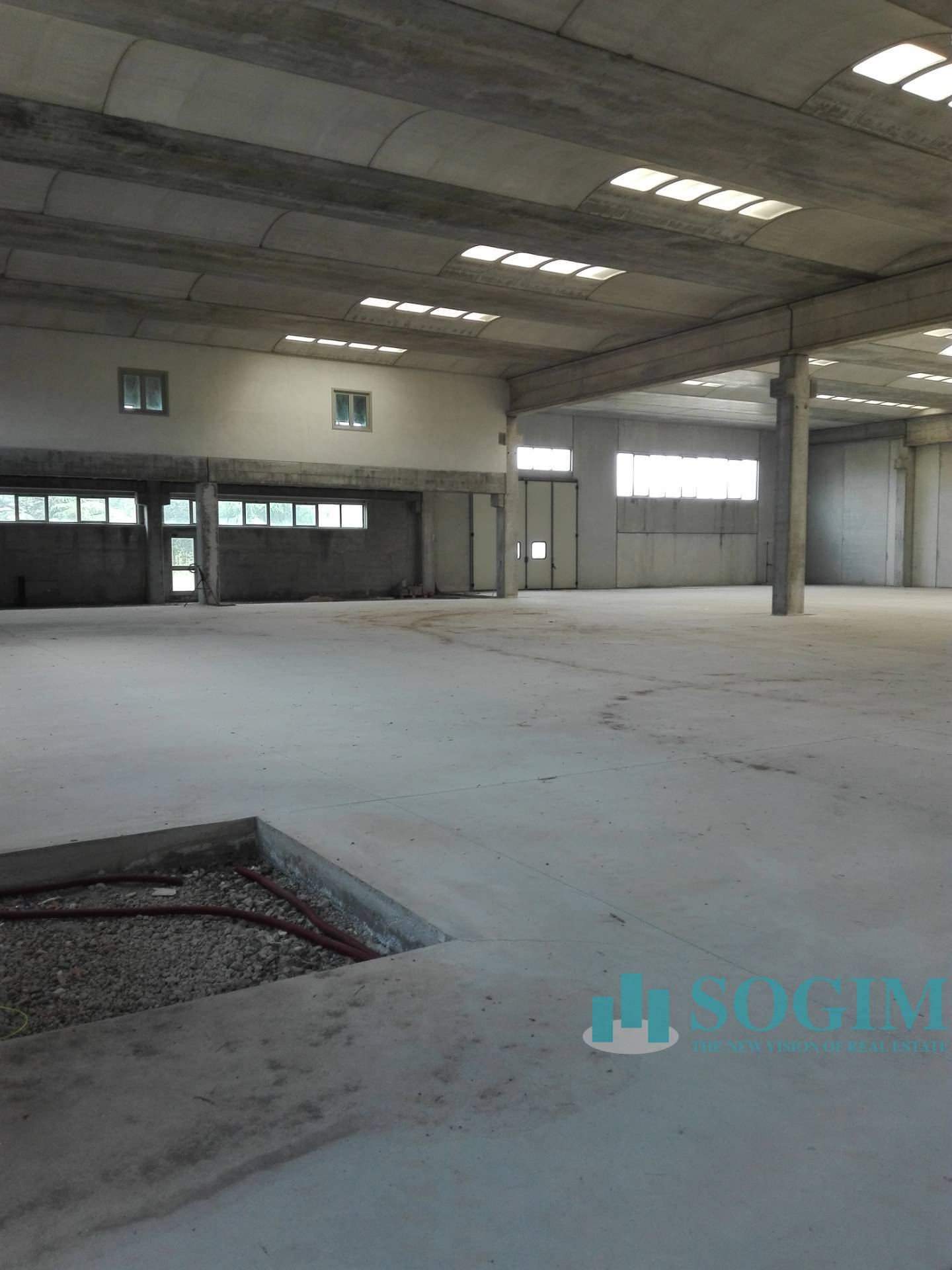 Capannone in affitto a Dairago