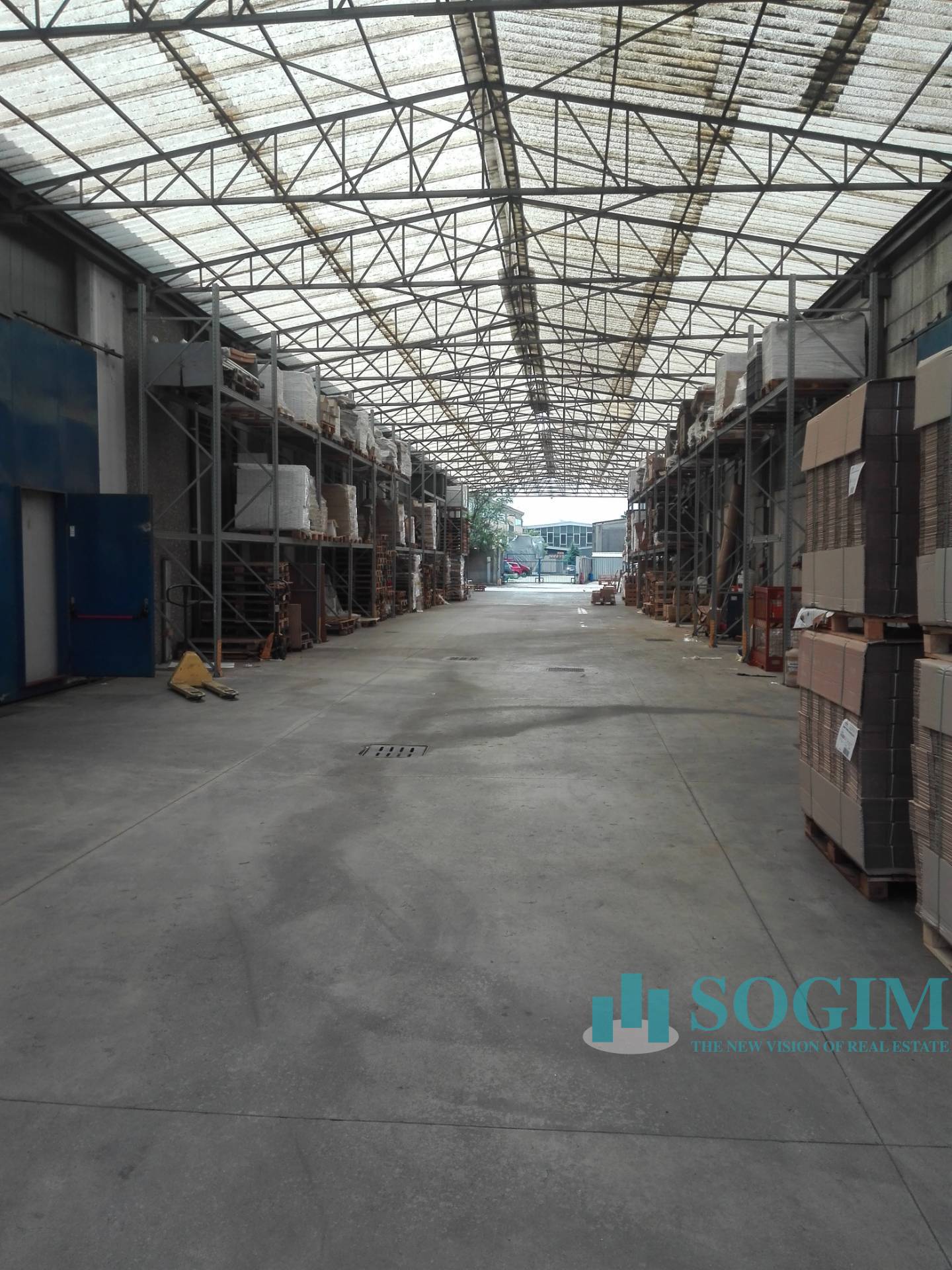 Capannone in vendita a Rho