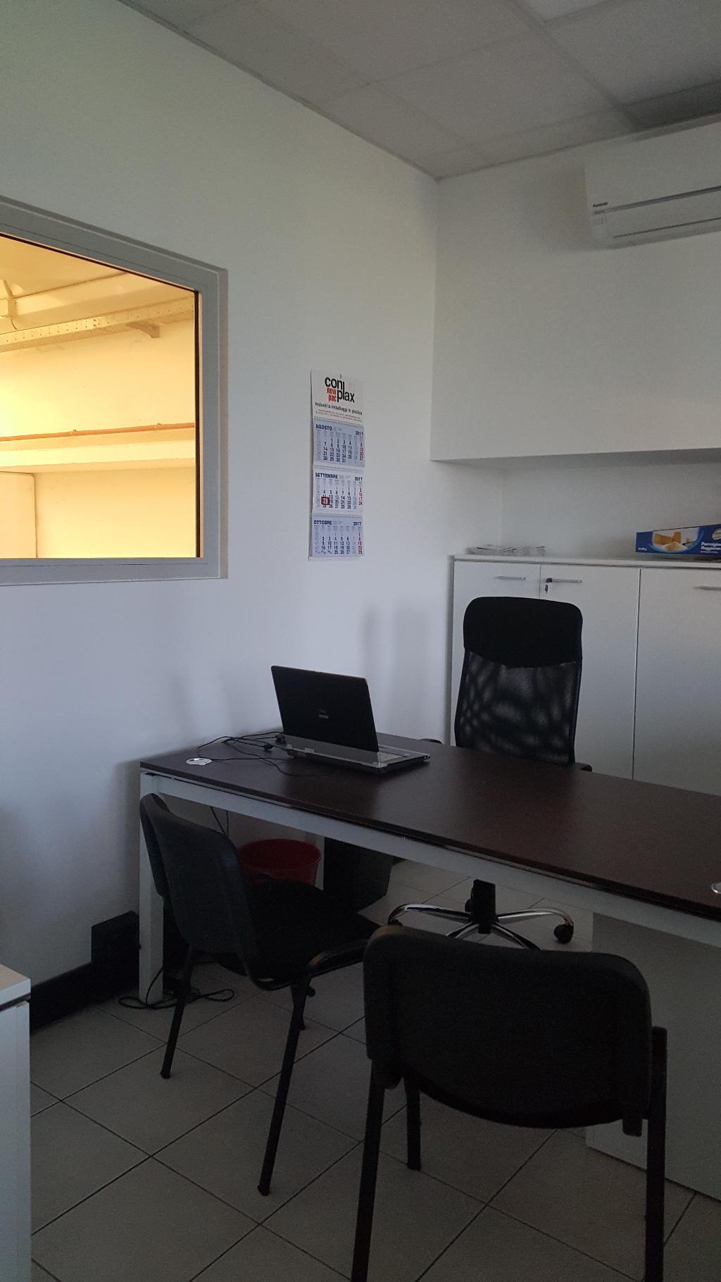 Capannone in vendita a Ciserano