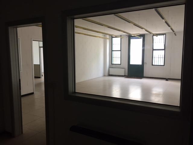 Ufficio in affitto a Corsico