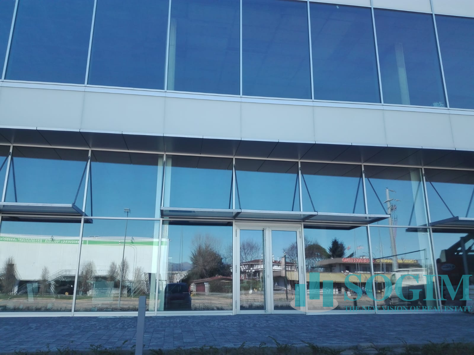 Immobile commerciale in affitto a Busnago