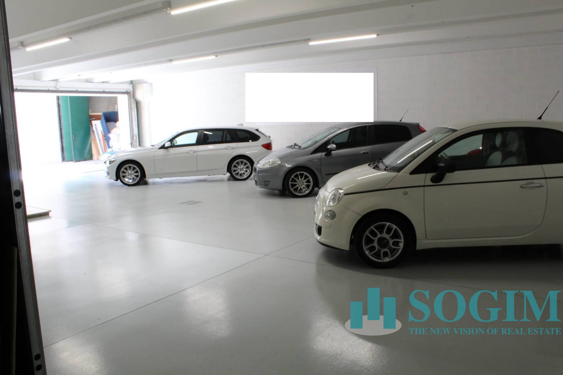 Capannone in vendita a Trezzano Rosa