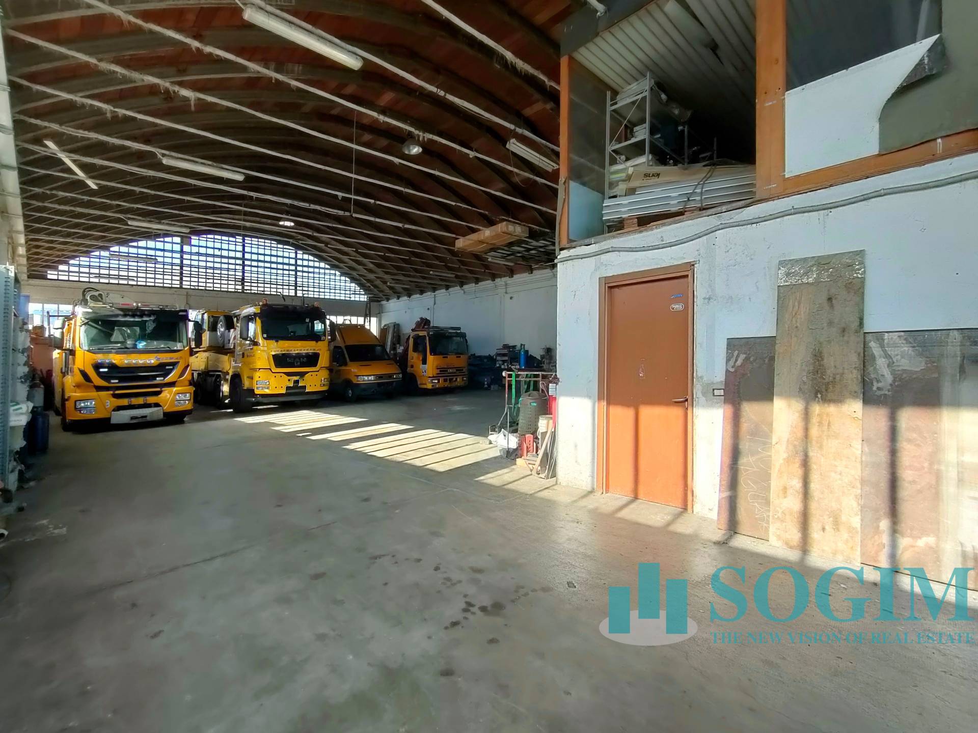 Capannone in vendita a Zibido San Giacomo