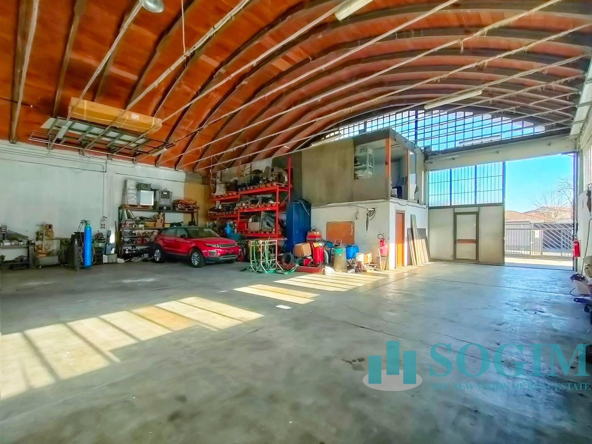 Capannone in vendita a Zibido San Giacomo