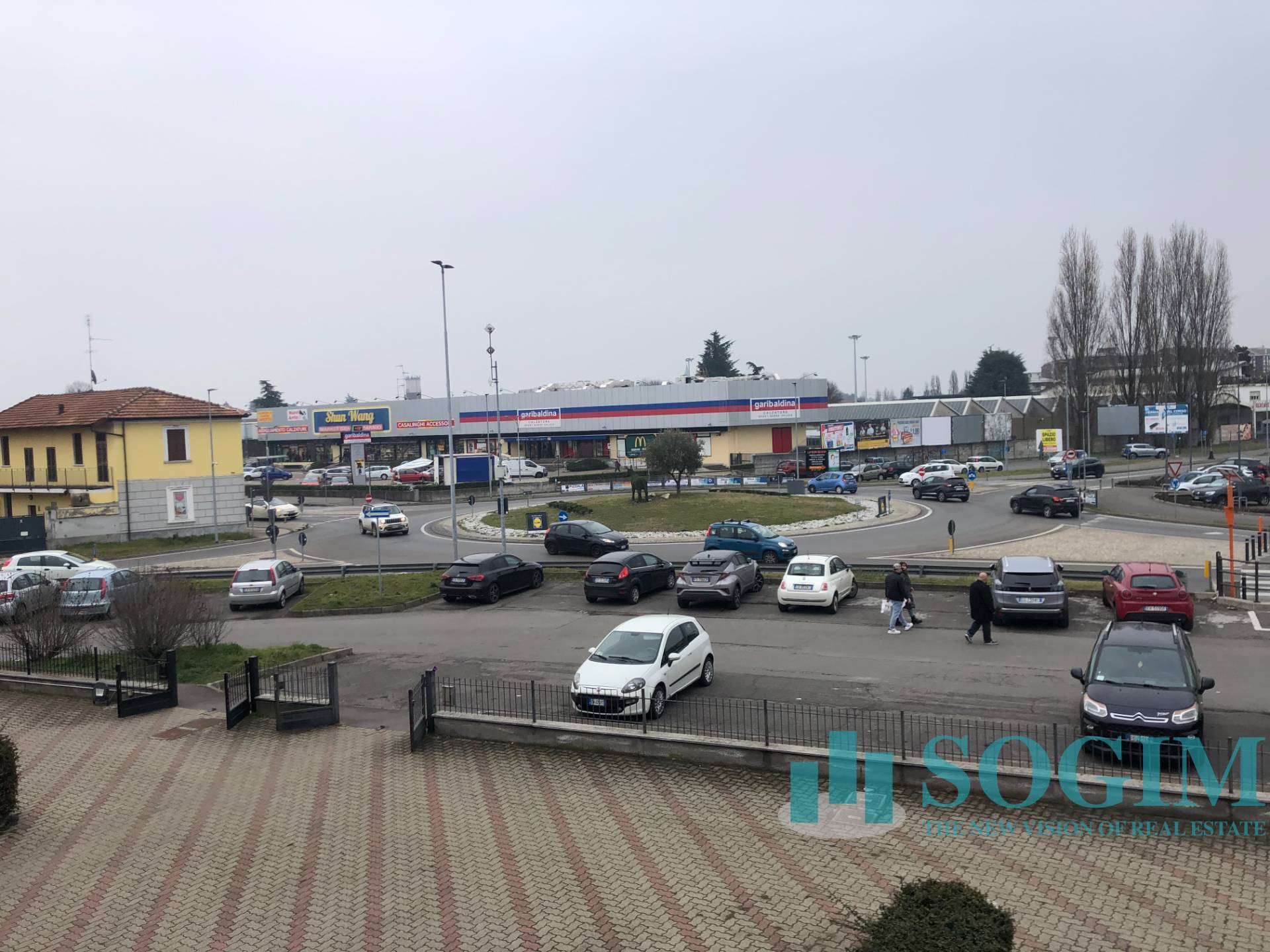 Negozio in vendita a Corbetta