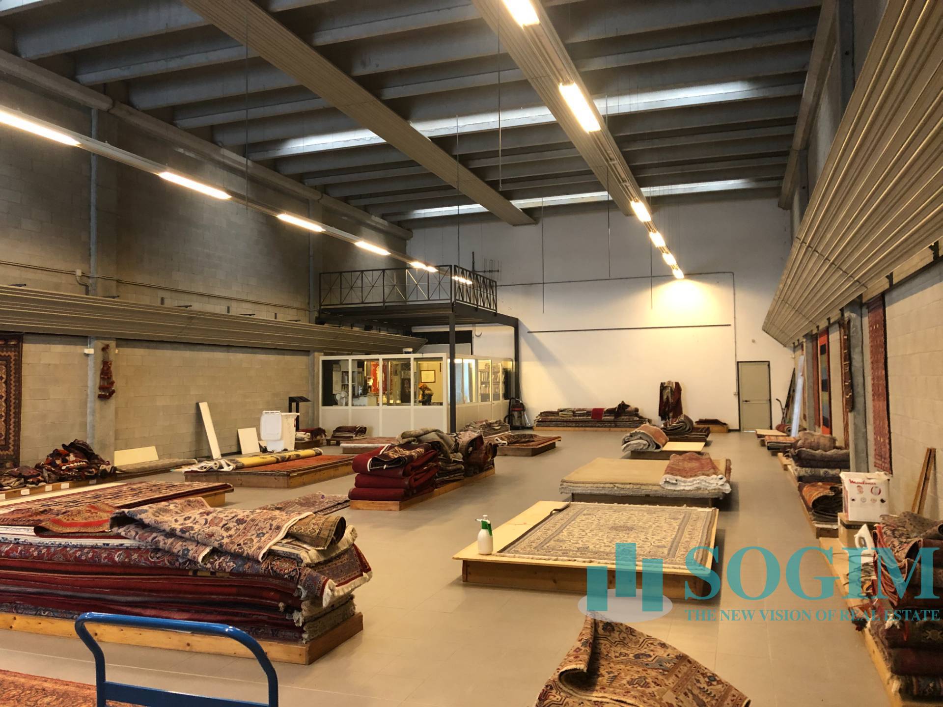 Negozio in vendita a Corbetta