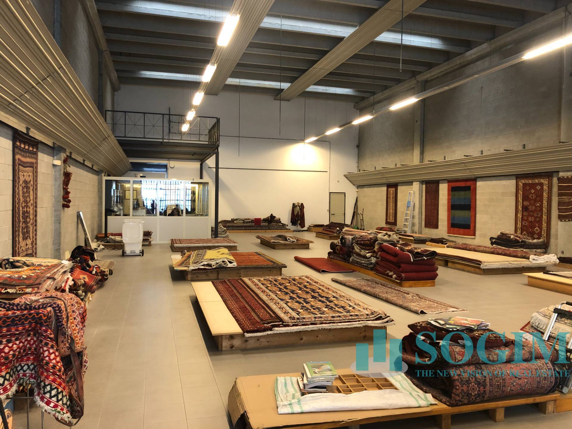 Negozio in vendita a Corbetta