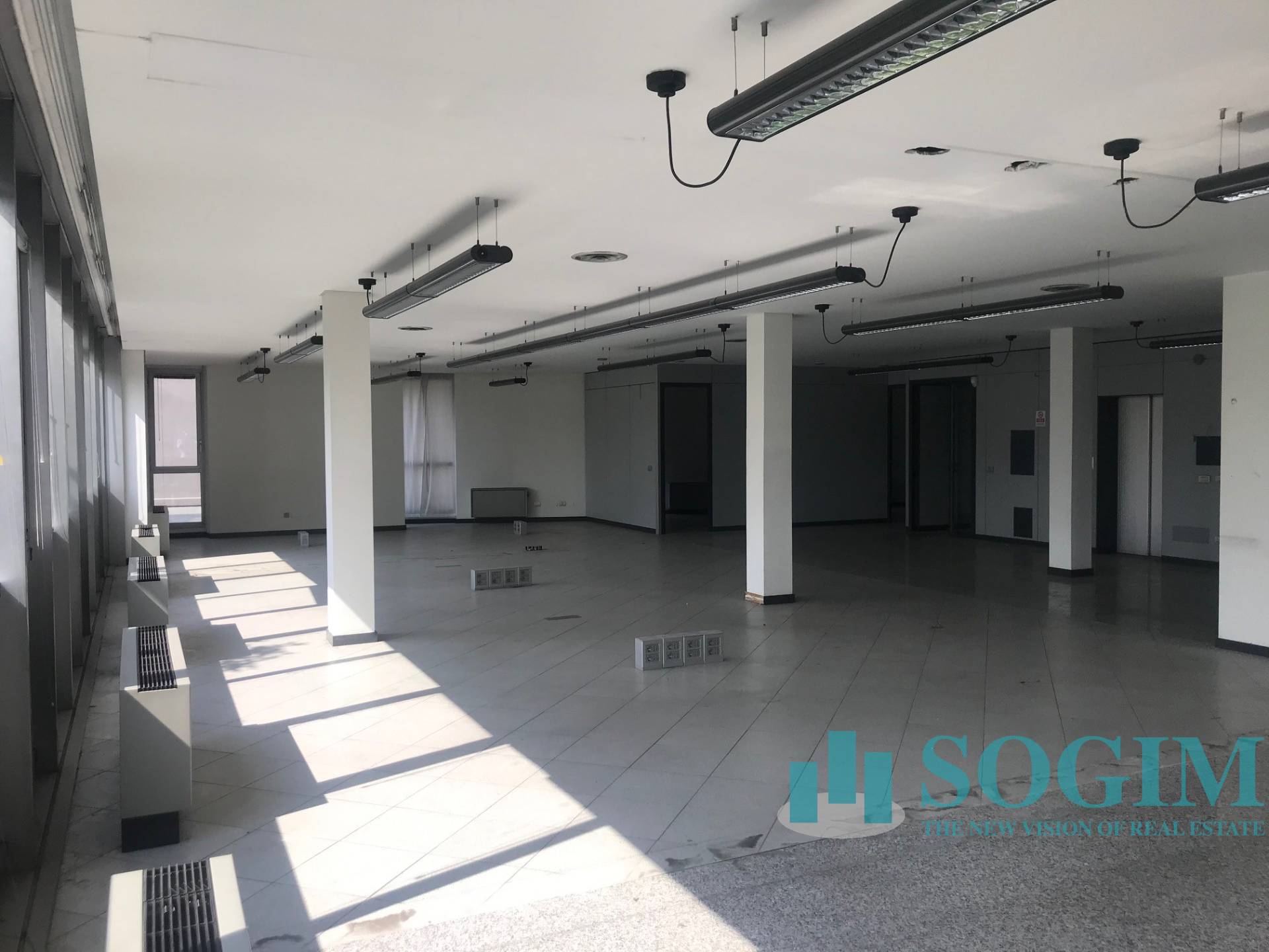 Ufficio in affitto a Seregno