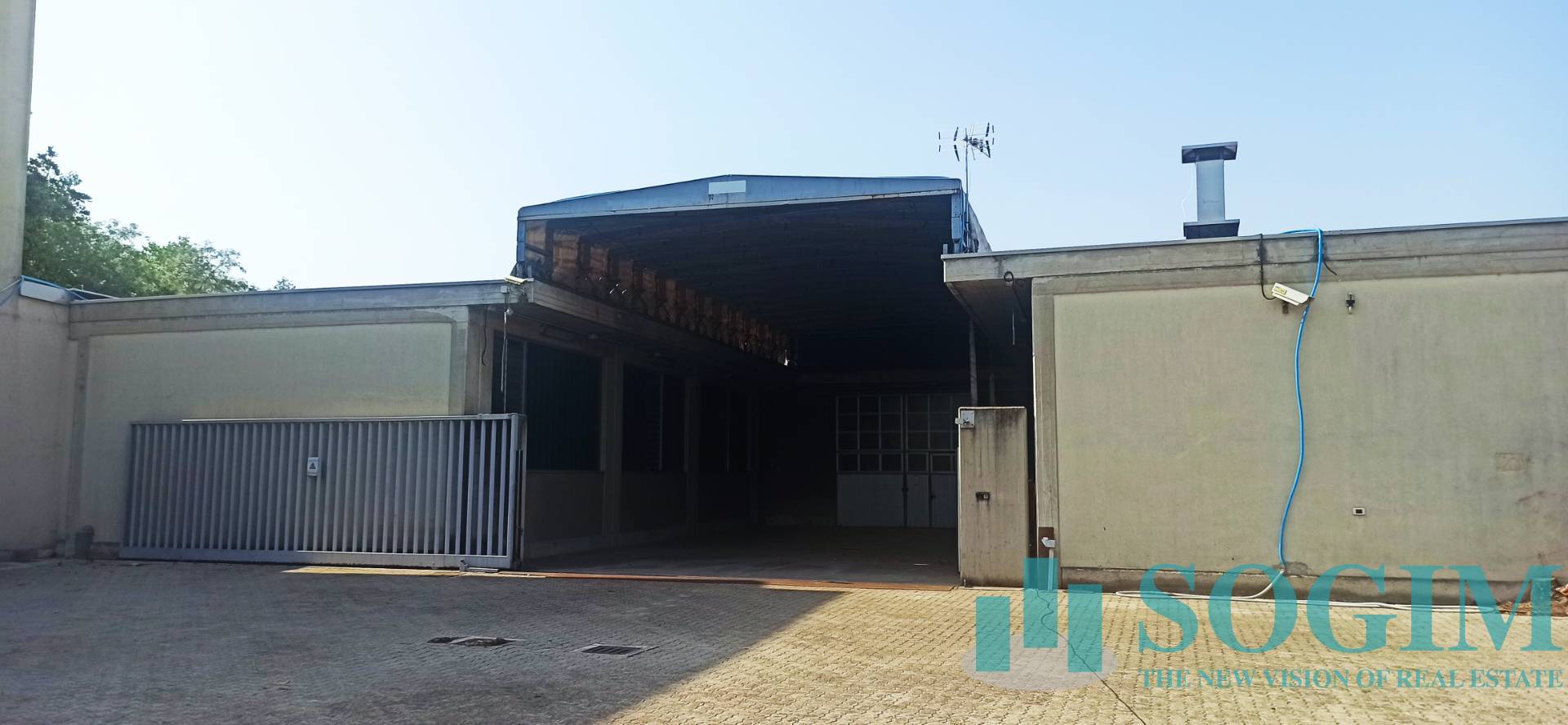 Capannone in vendita a Peschiera Borromeo, Bellingera