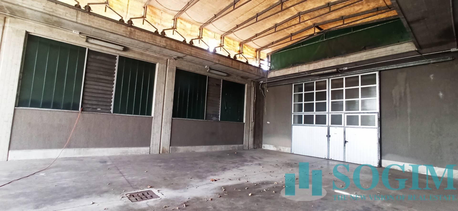 Capannone in vendita a Peschiera Borromeo, Bellingera