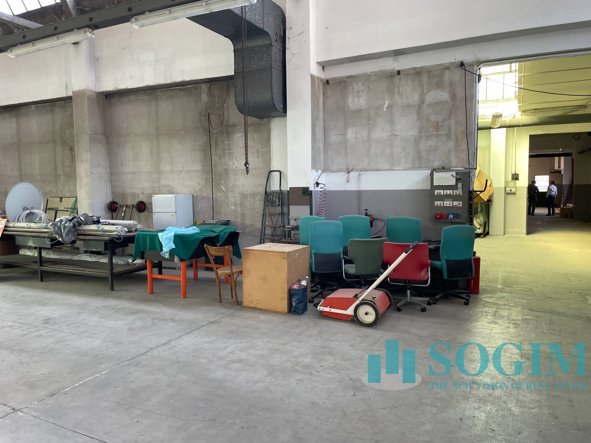 Immobile commerciale in affitto a Cornate d'Adda