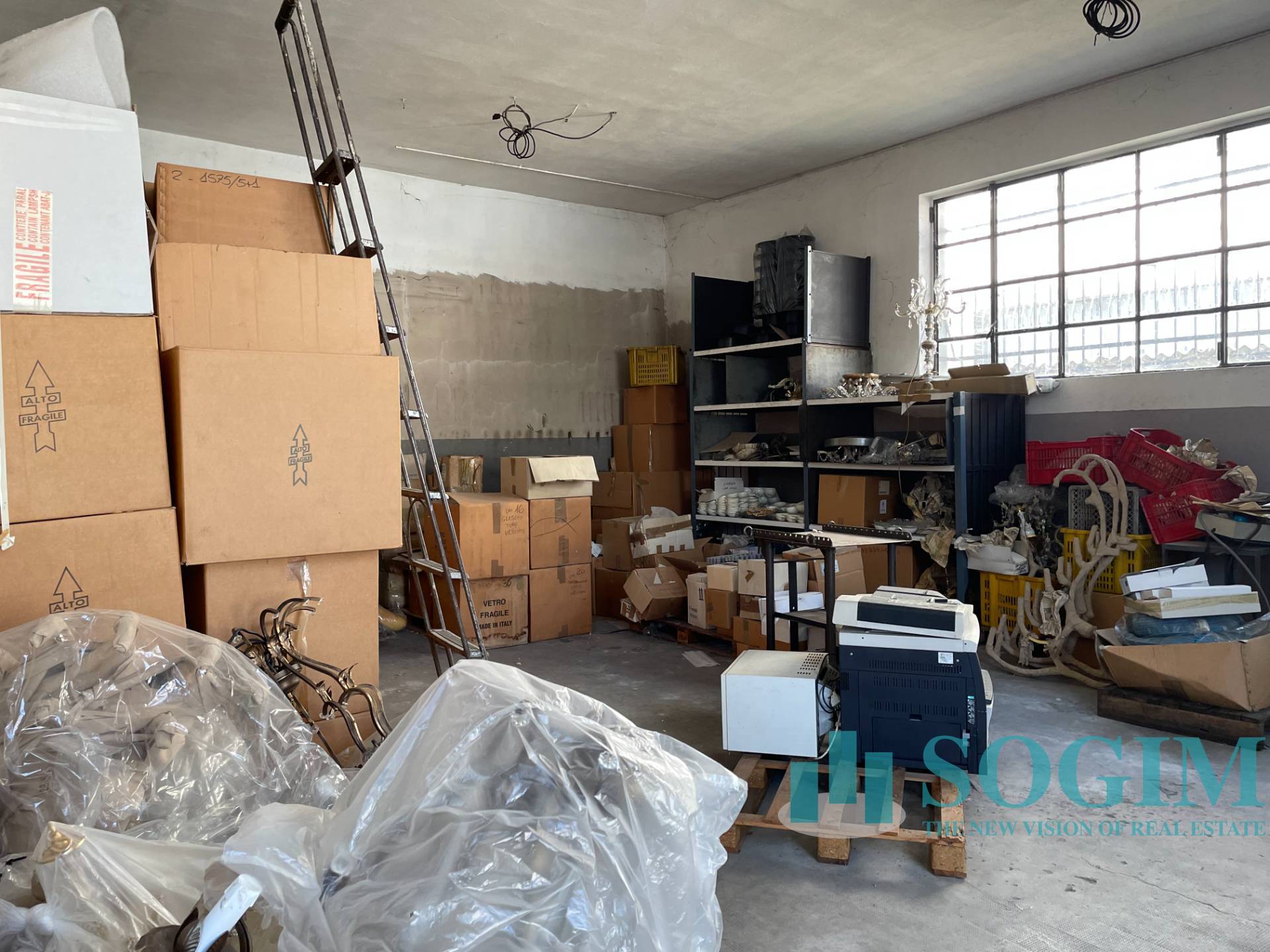 Immobile commerciale in affitto a Cornate d'Adda