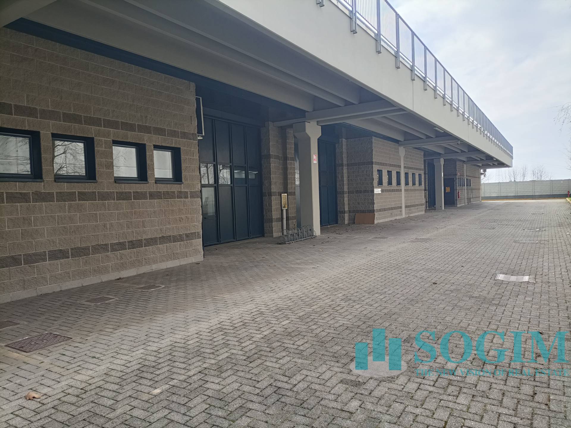 Capannone in affitto a Carate Brianza