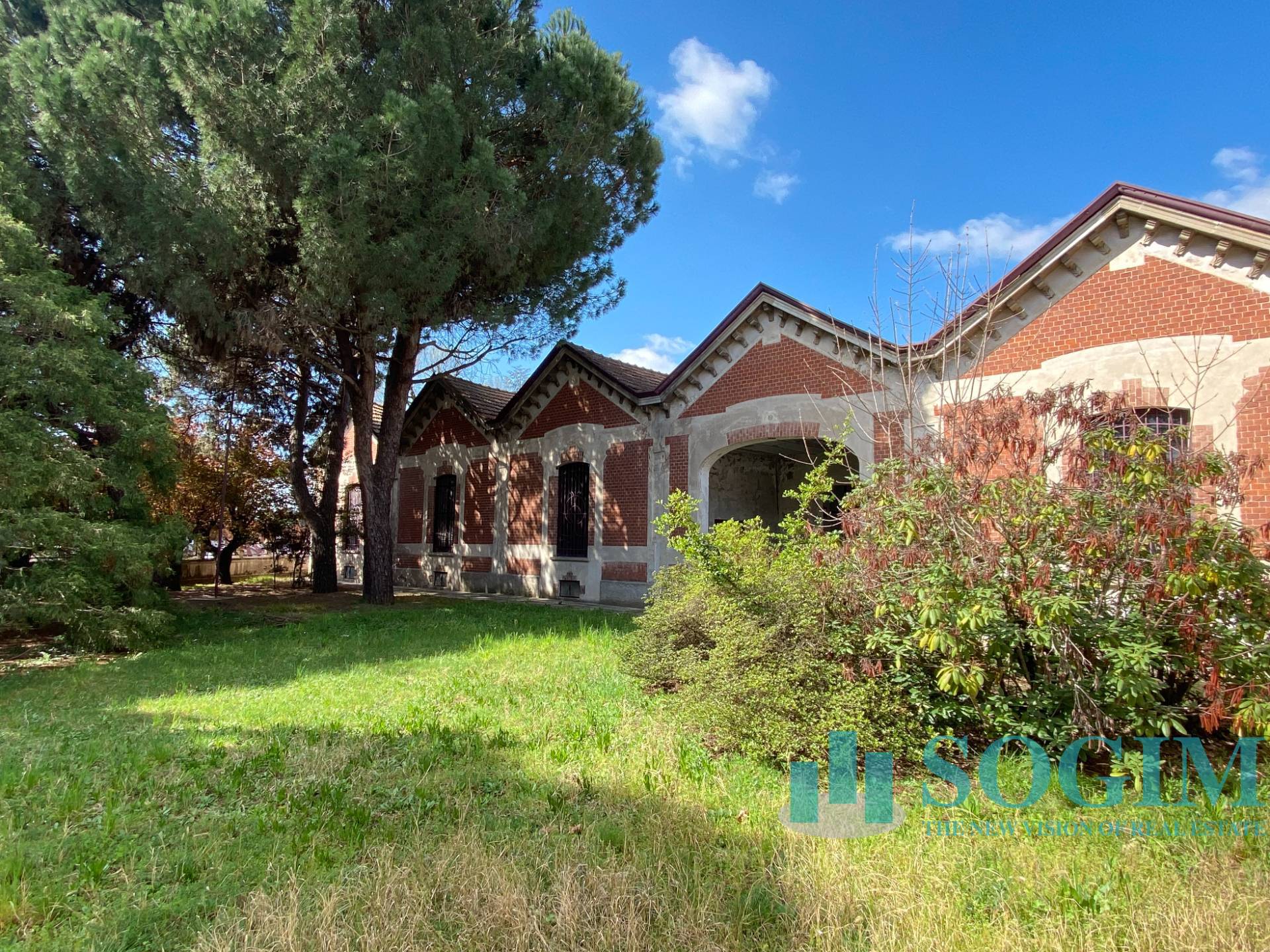 Capannone in vendita a Samarate