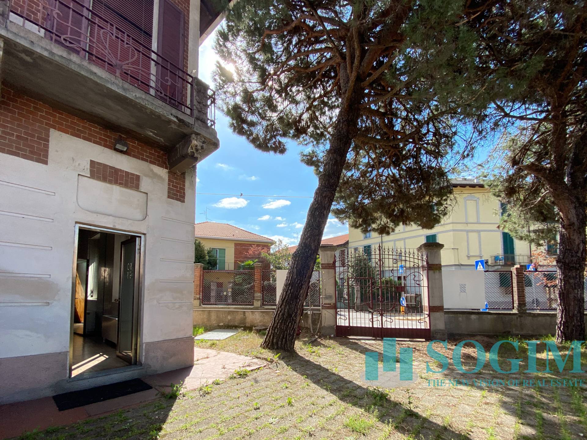 Capannone in vendita a Samarate