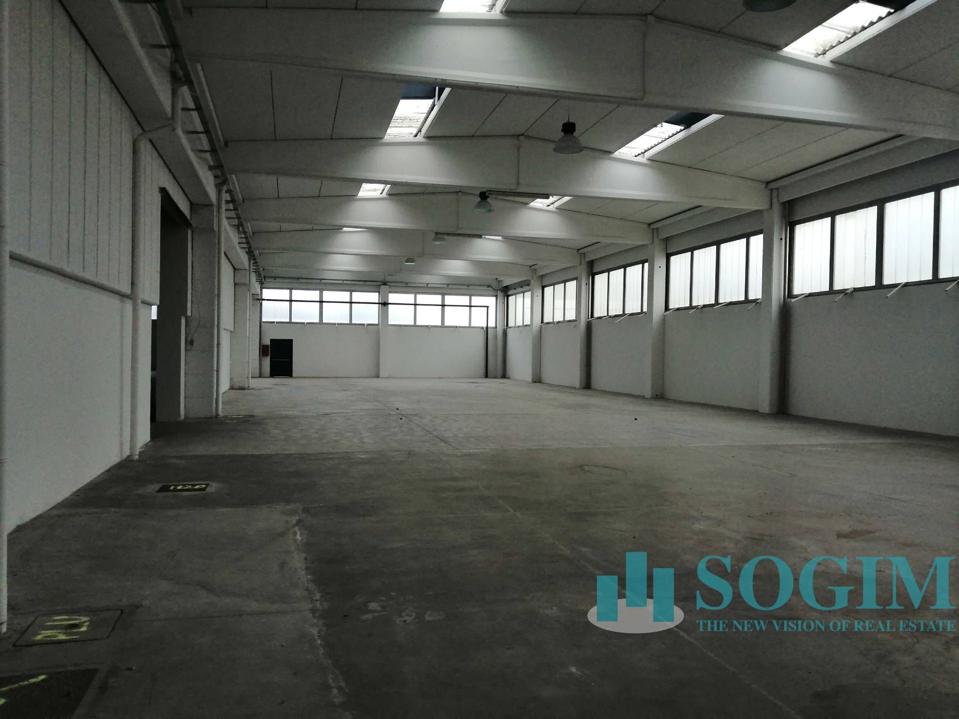 Capannone in vendita a Robecchetto con Induno