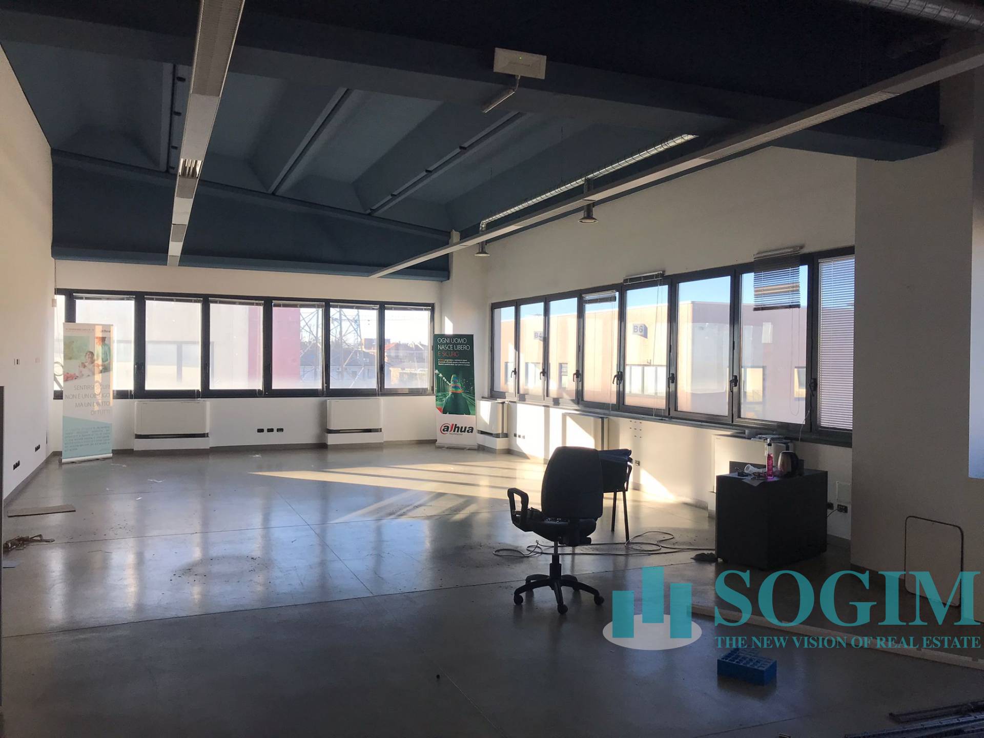 Capannone in vendita a Bovisio-Masciago