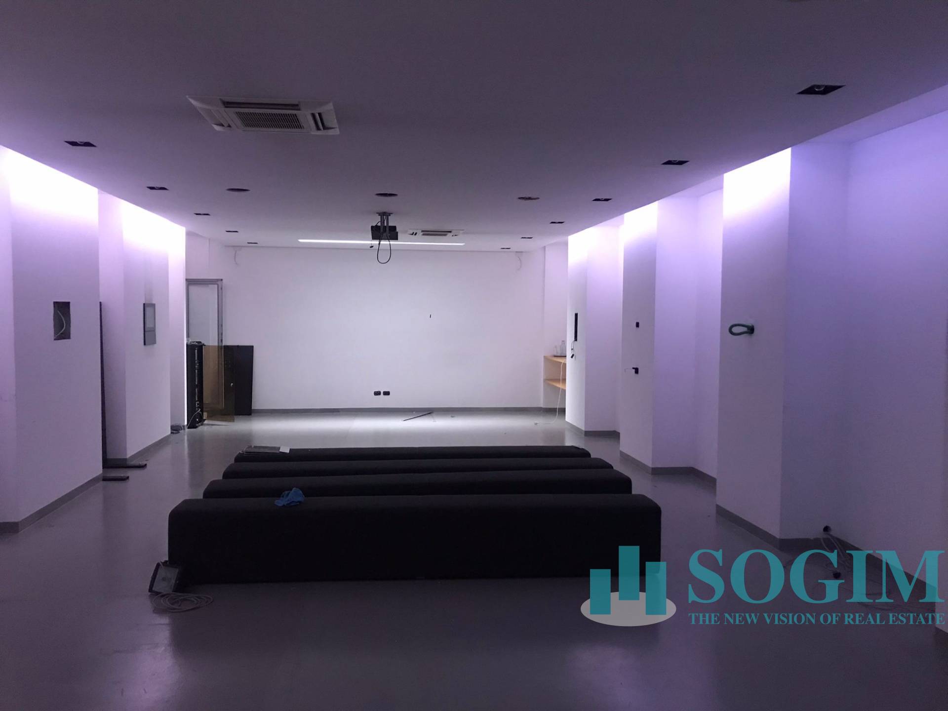 Capannone in vendita a Bovisio-Masciago