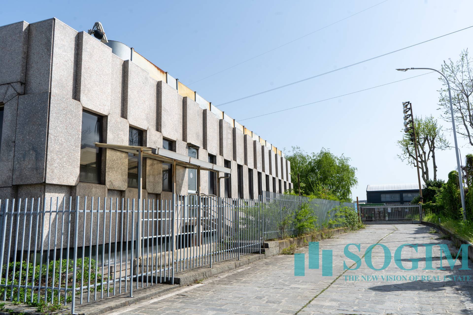 Capannone + Palazzina Uffici in vendita a Cinisello Balsamo