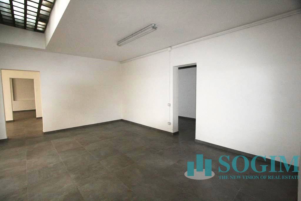 Immobile commerciale in affitto a Gorgonzola