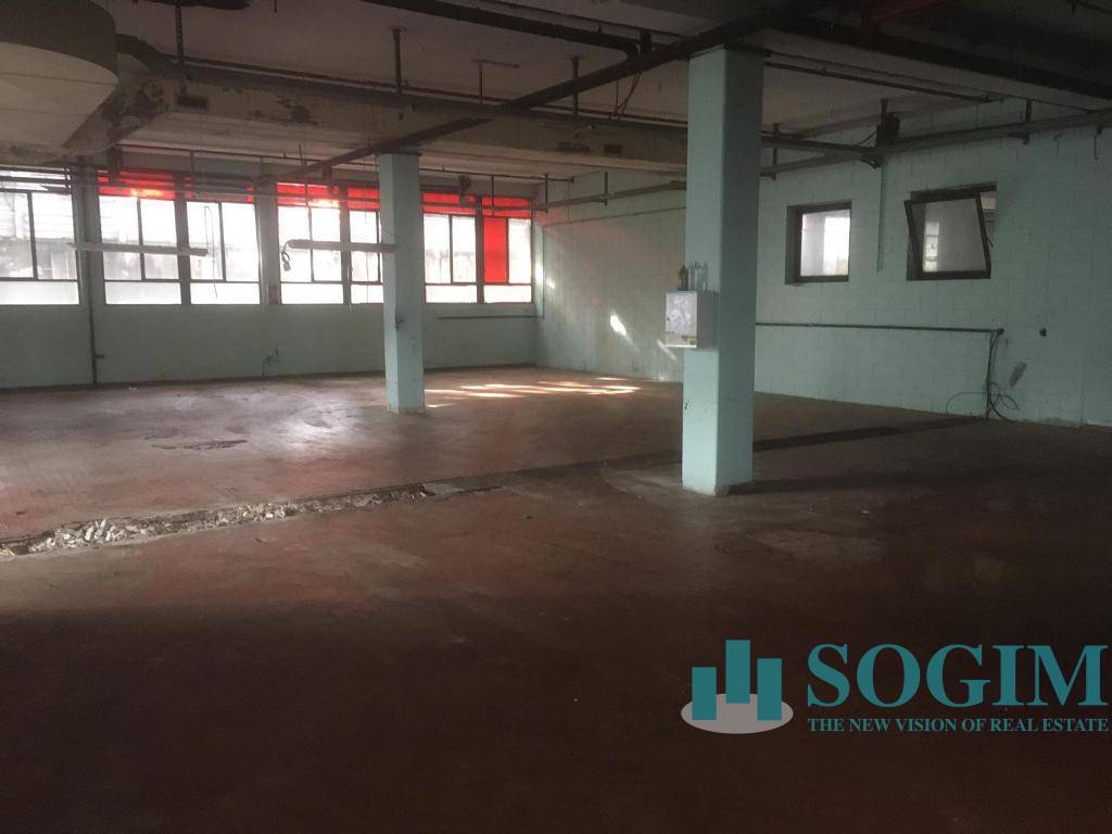 Capannone in vendita a Tradate