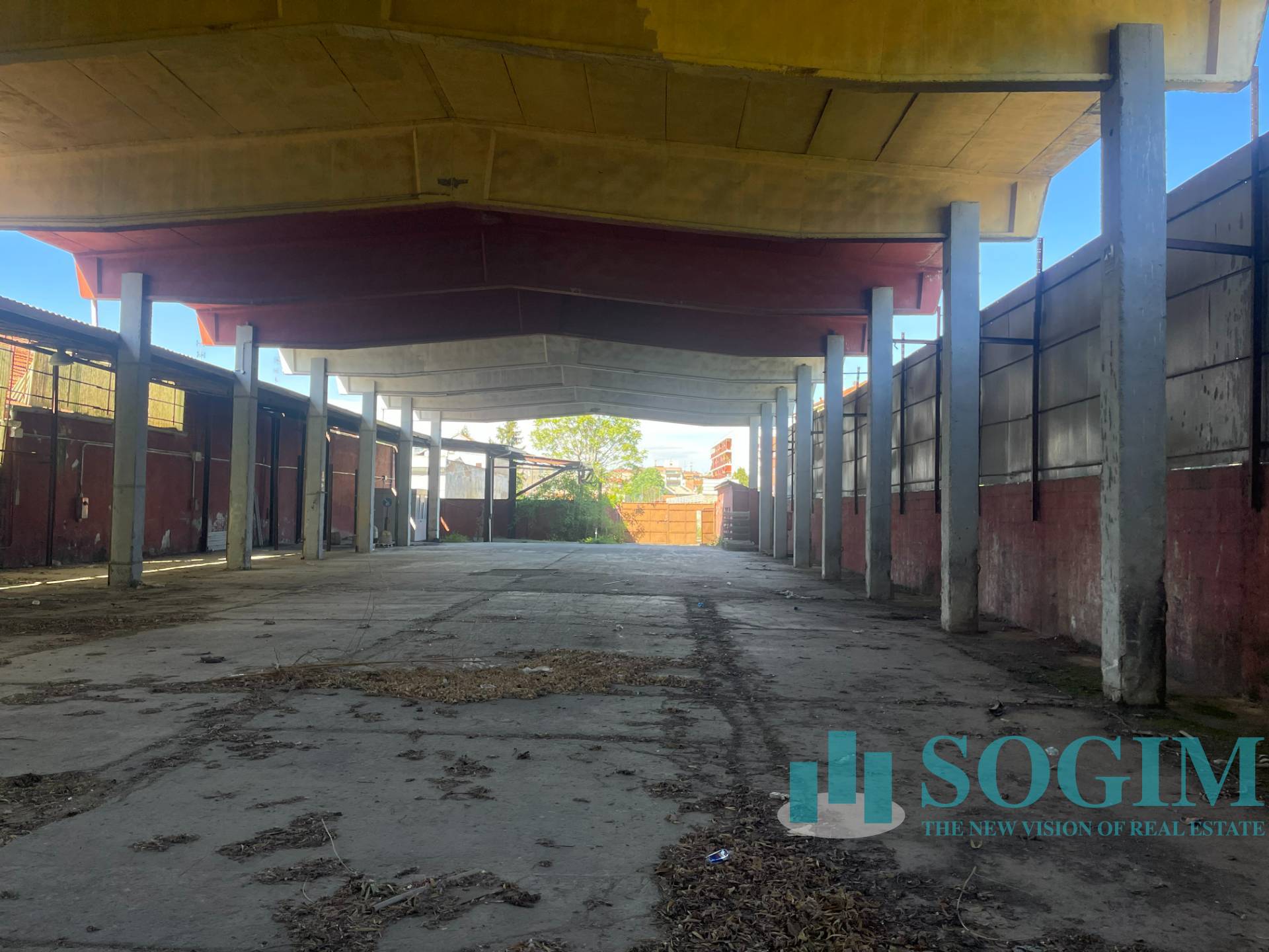 Capannone in vendita a Milano