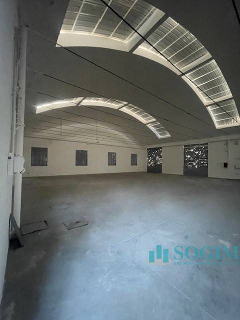 Capannone + Palazzina Uffici in vendita a Gorla Maggiore