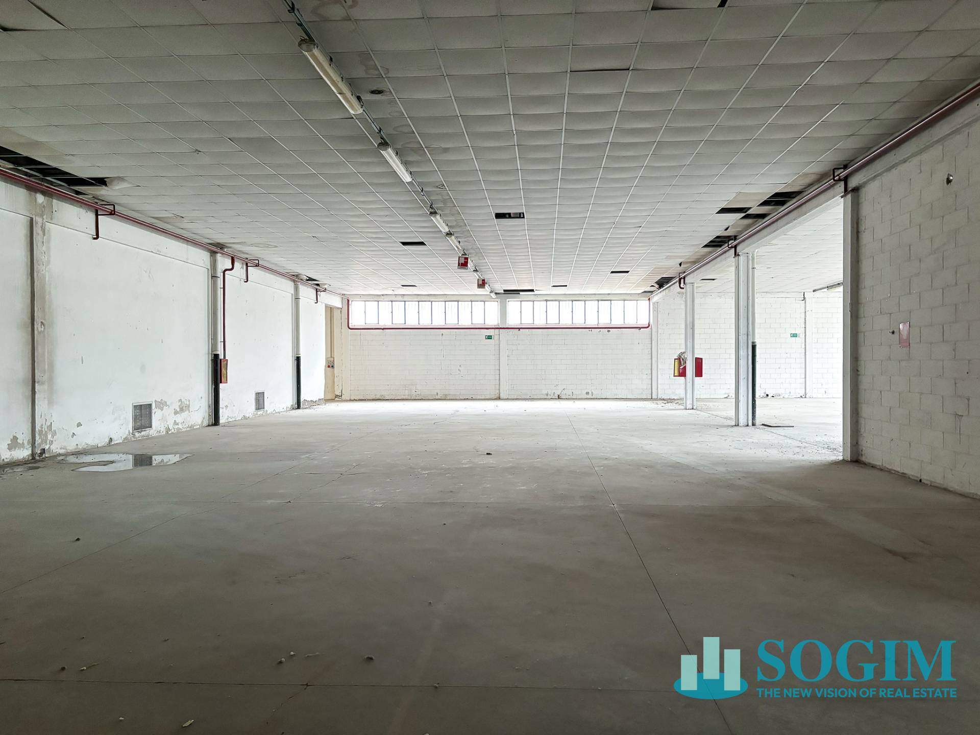 Capannone in vendita a Tradate