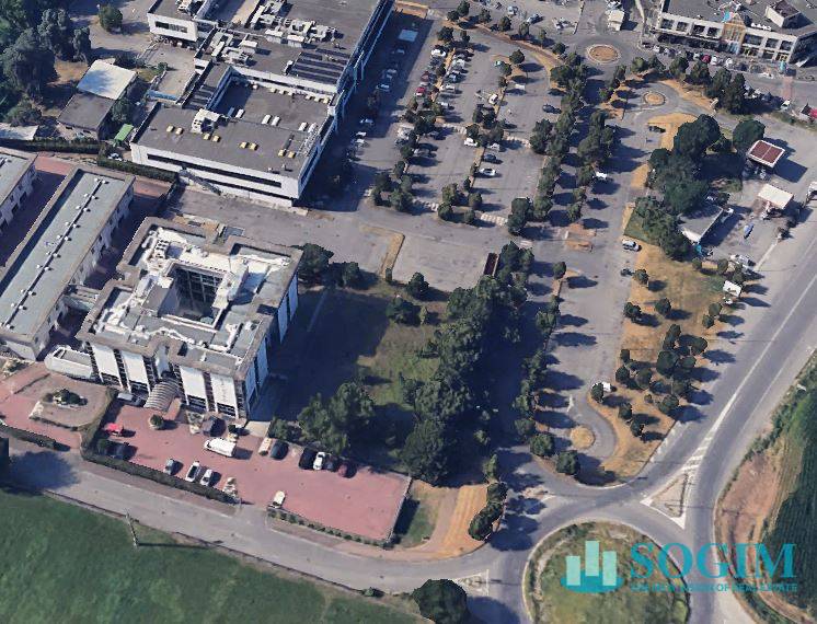 Terreno commerciale in vendita a Cassano d'Adda