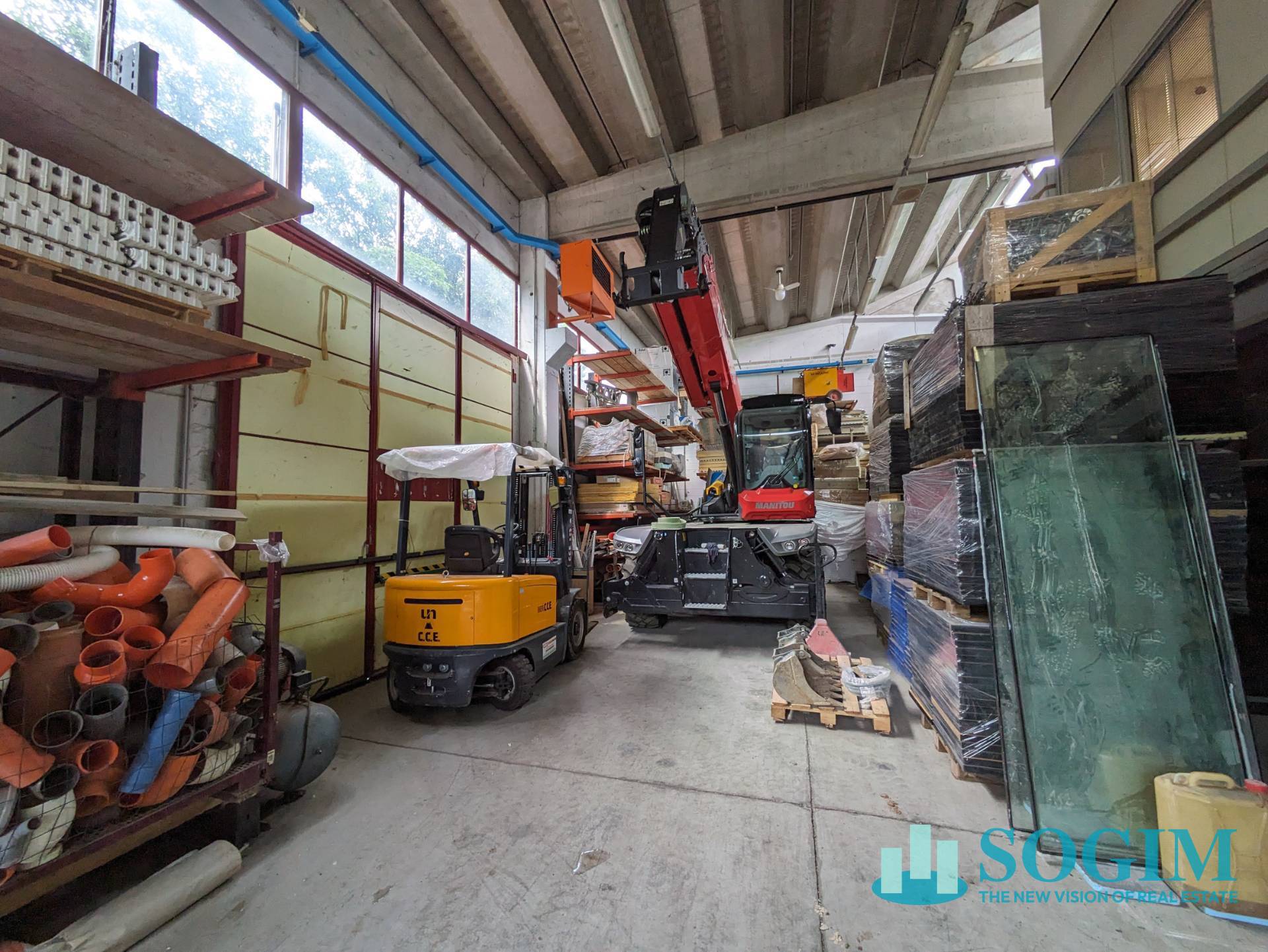 Capannone in vendita a Pantigliate