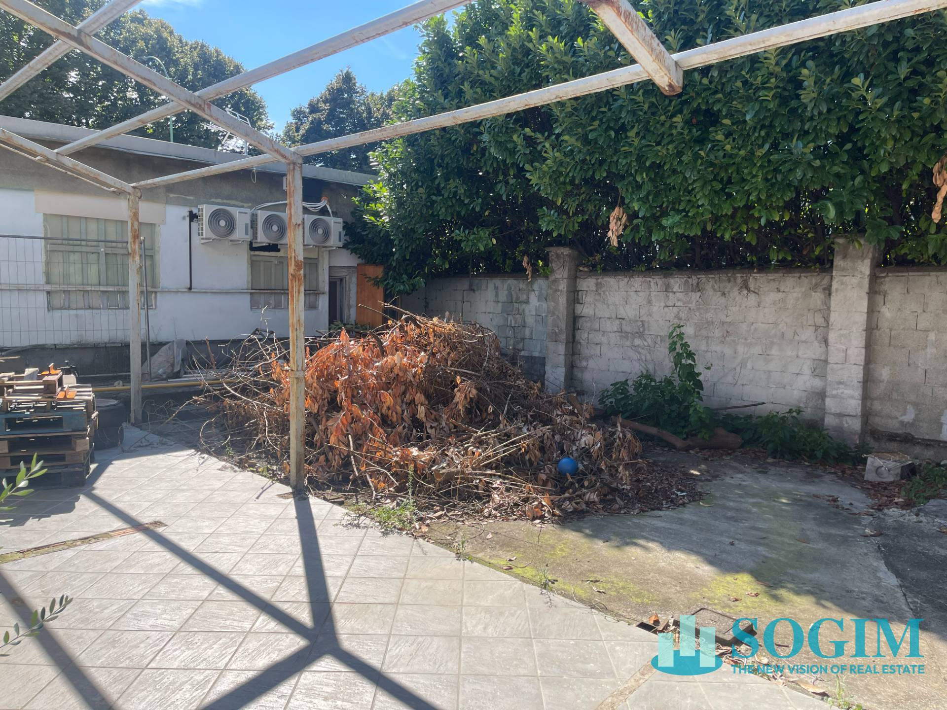 Capannone in vendita a Cologno Monzese