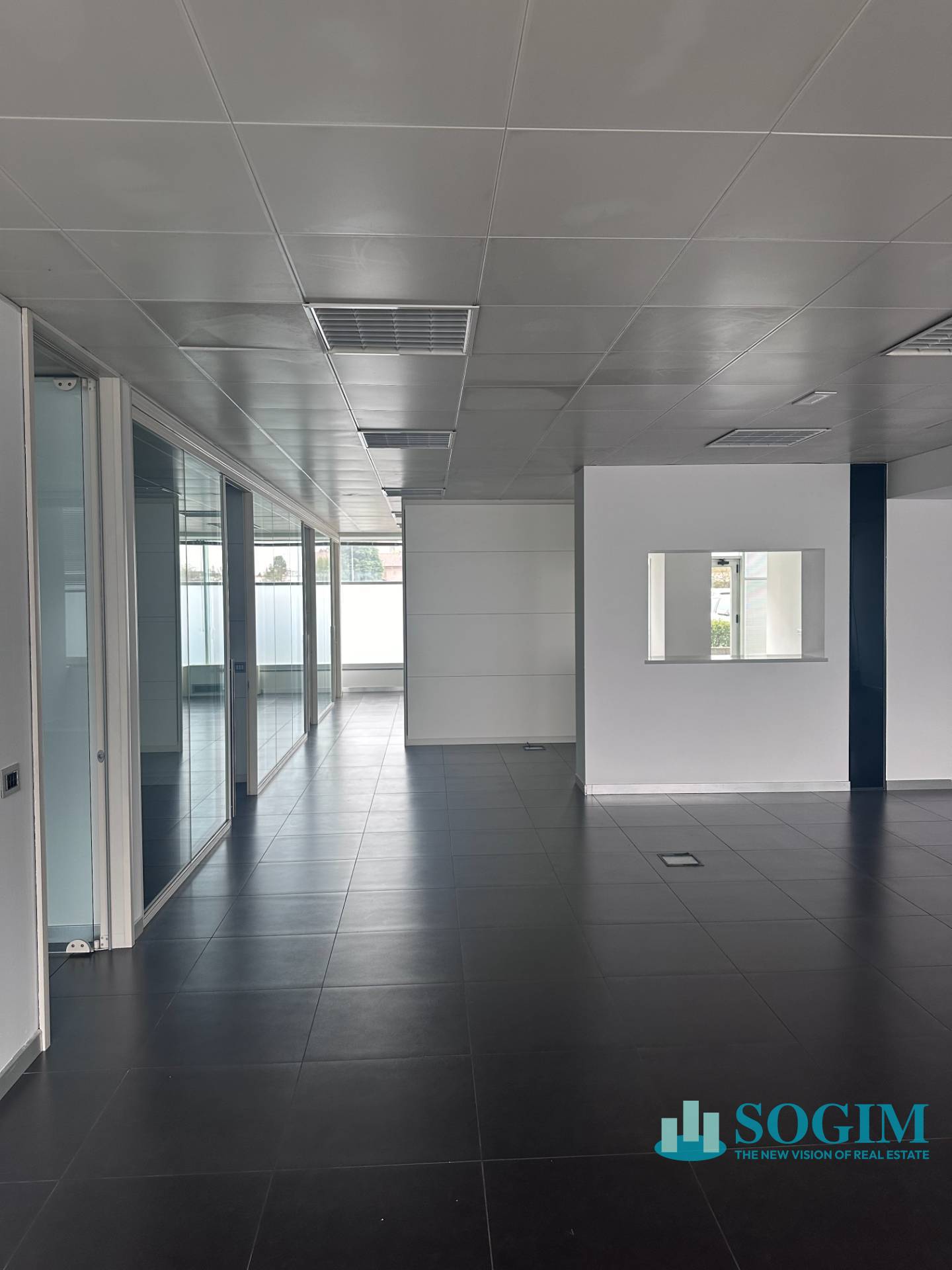 Ufficio in vendita a Desio