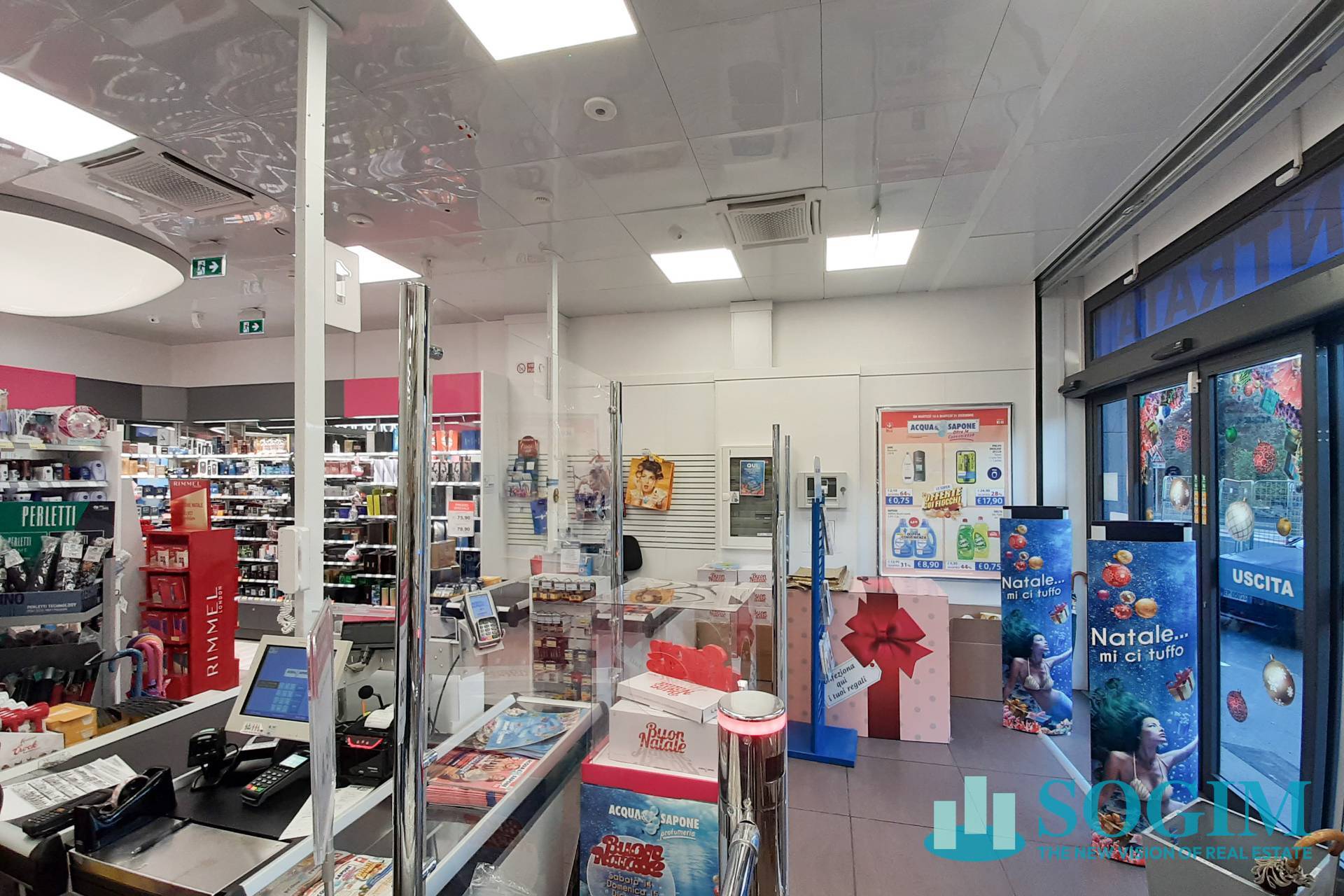 Immobile commerciale in vendita a Milano