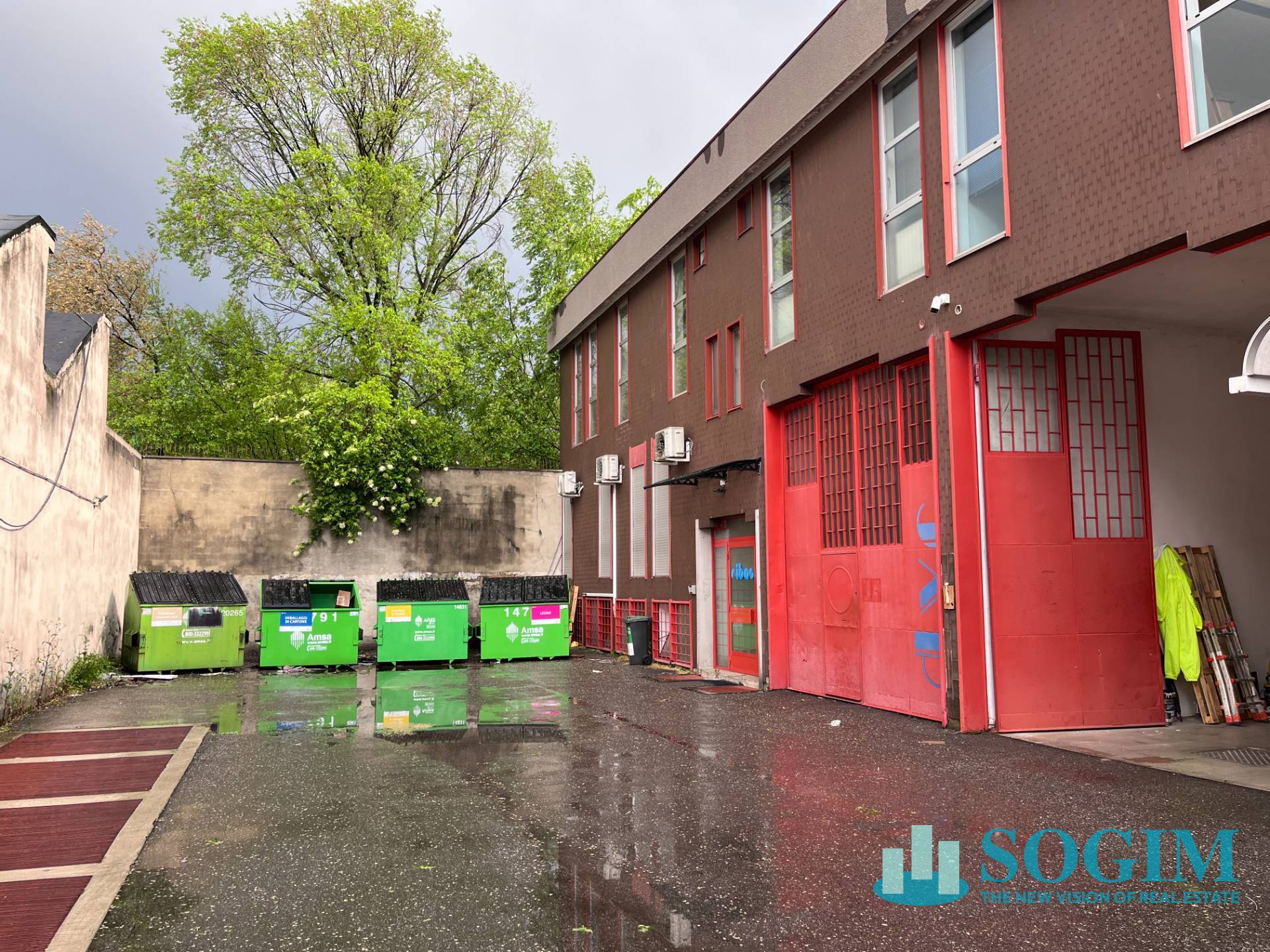 Capannone + Palazzina Uffici in affitto a Milano, Bisceglie