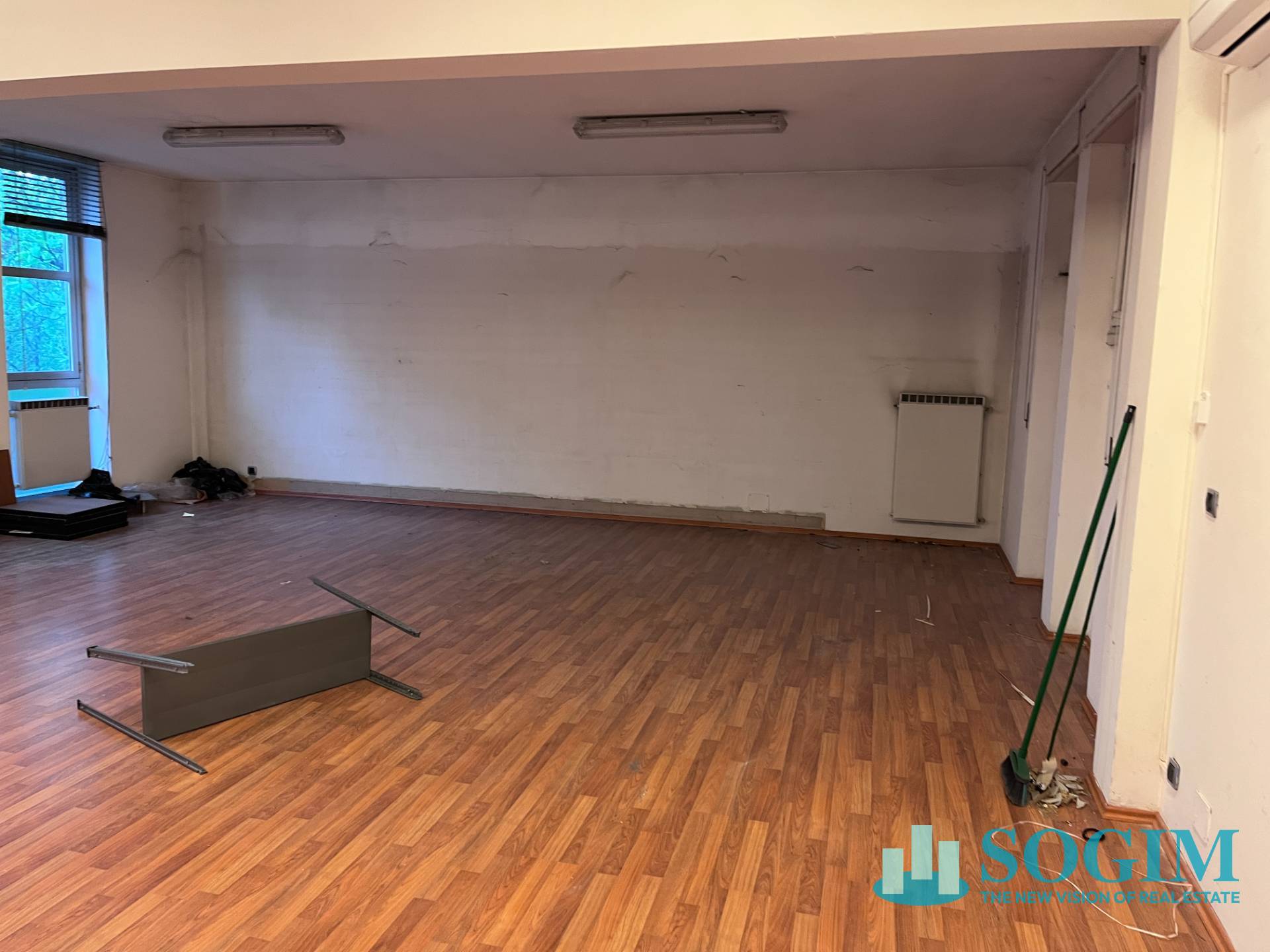 Capannone + Palazzina Uffici in affitto a Milano, Bisceglie