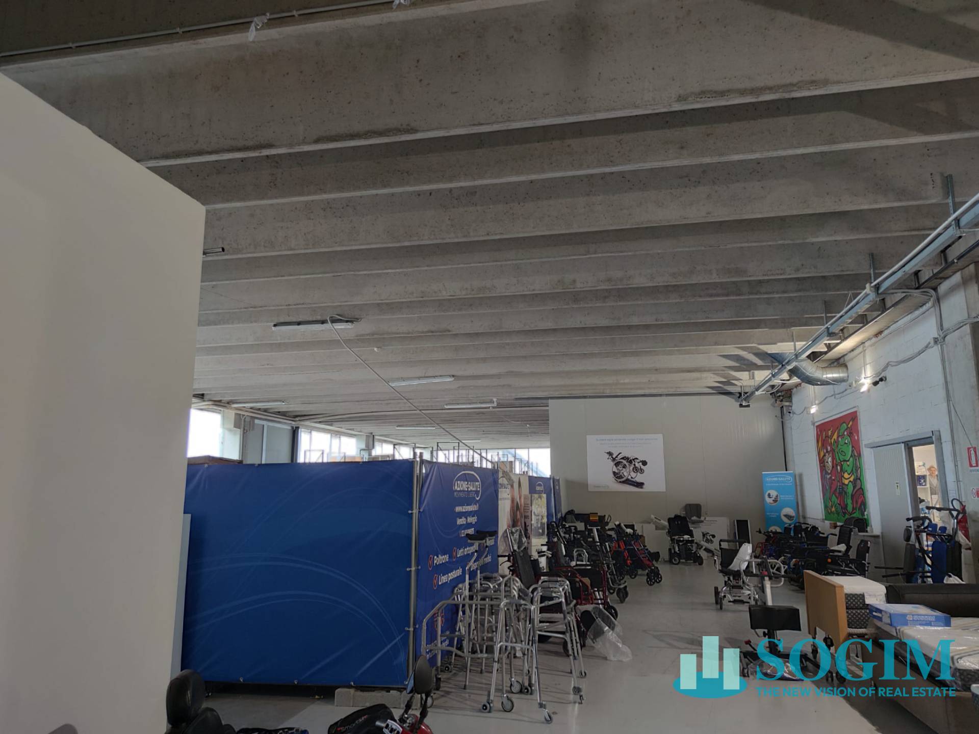 Immobile commerciale in affitto a Liscate