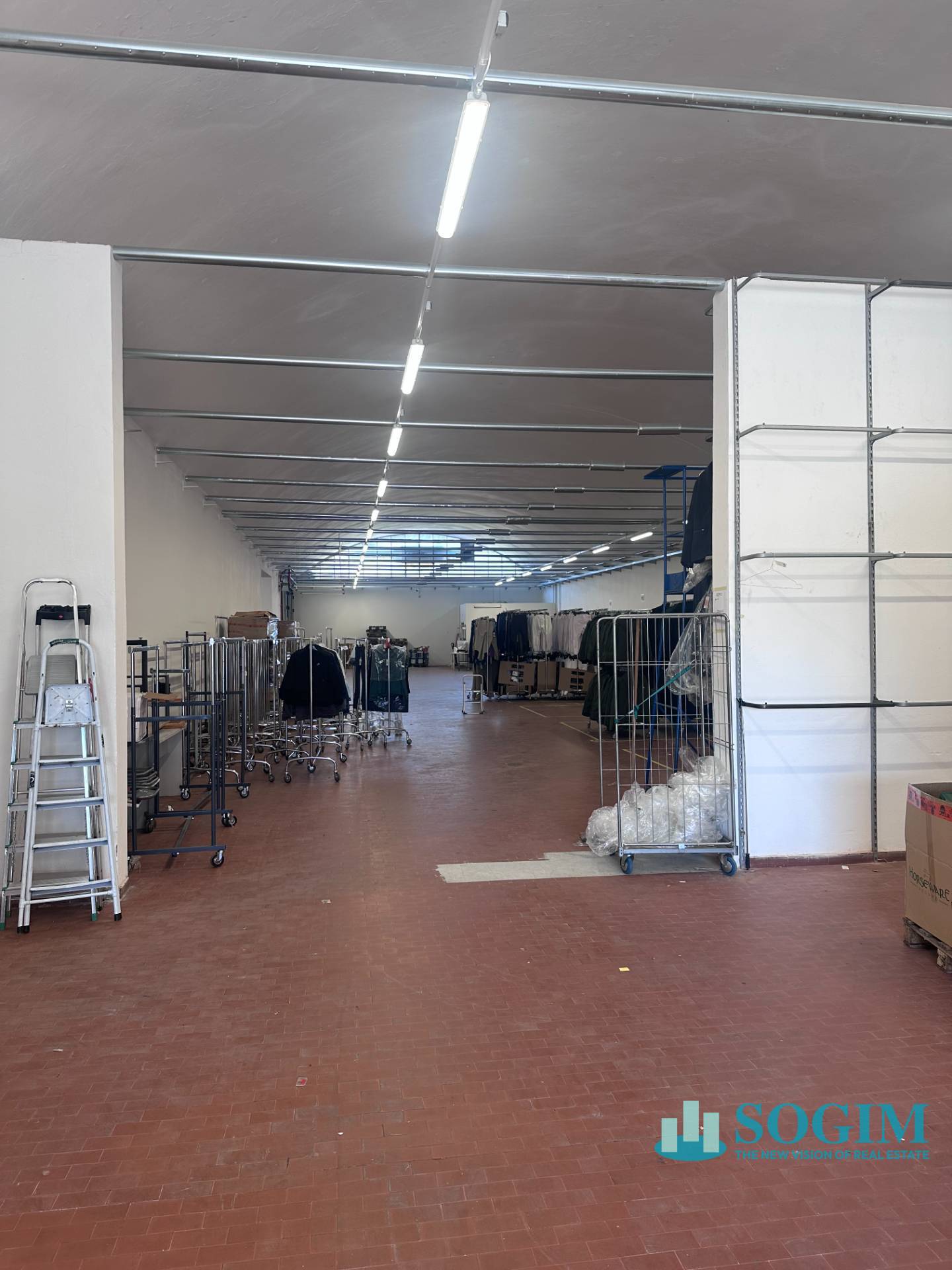 Capannone in vendita a Giussano